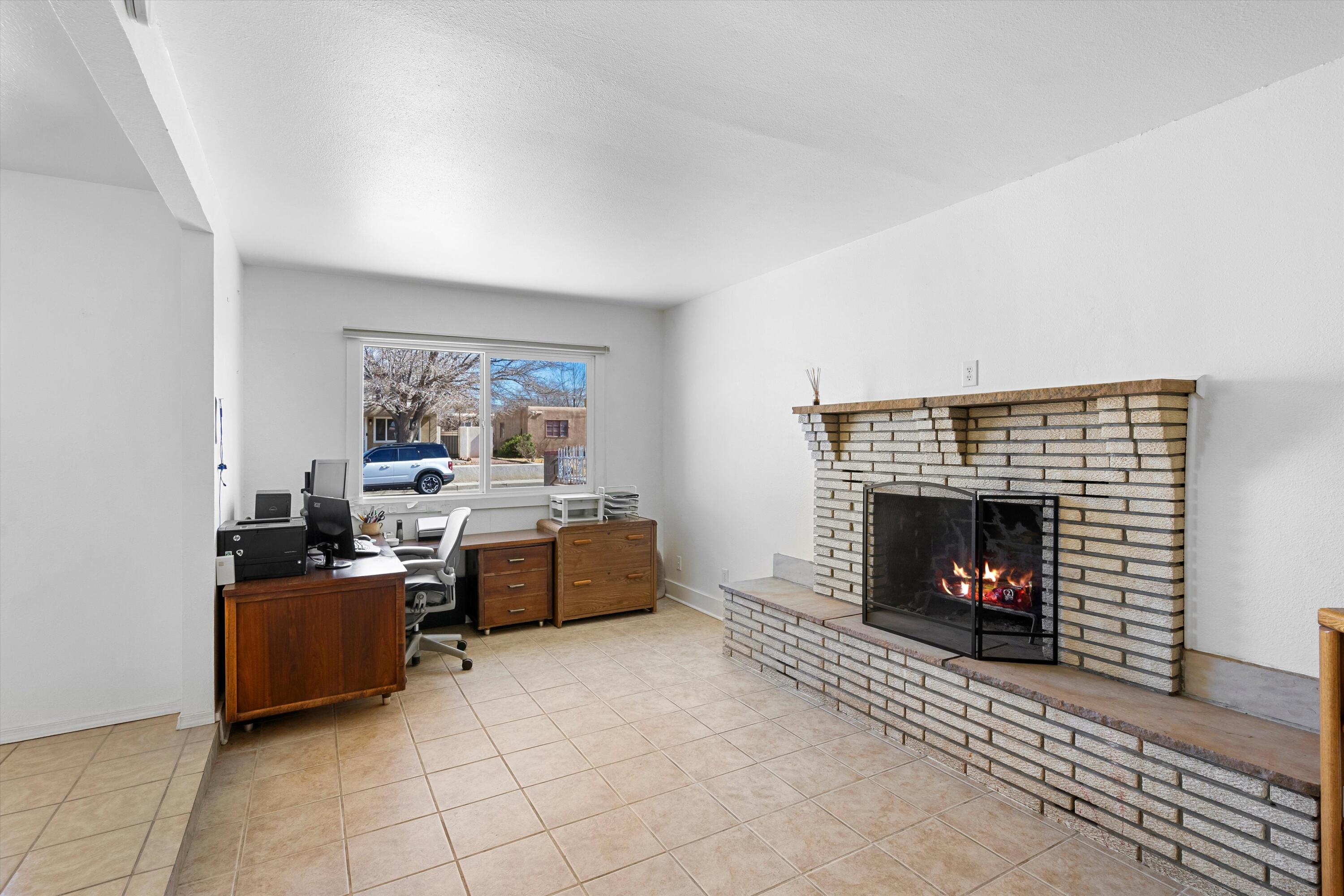 3225 Ortiz Drive NE