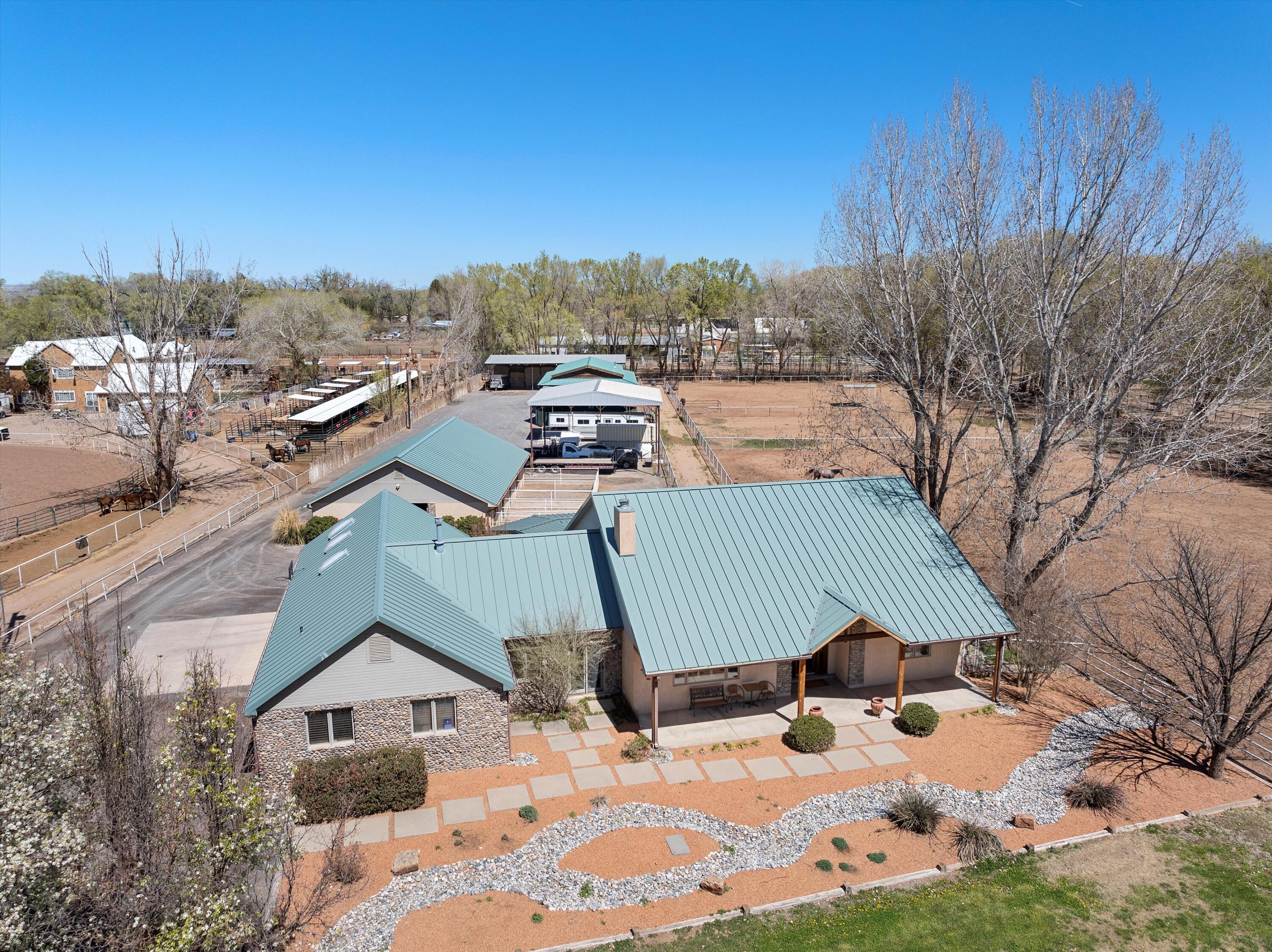 347 Lagunitas Lane SW