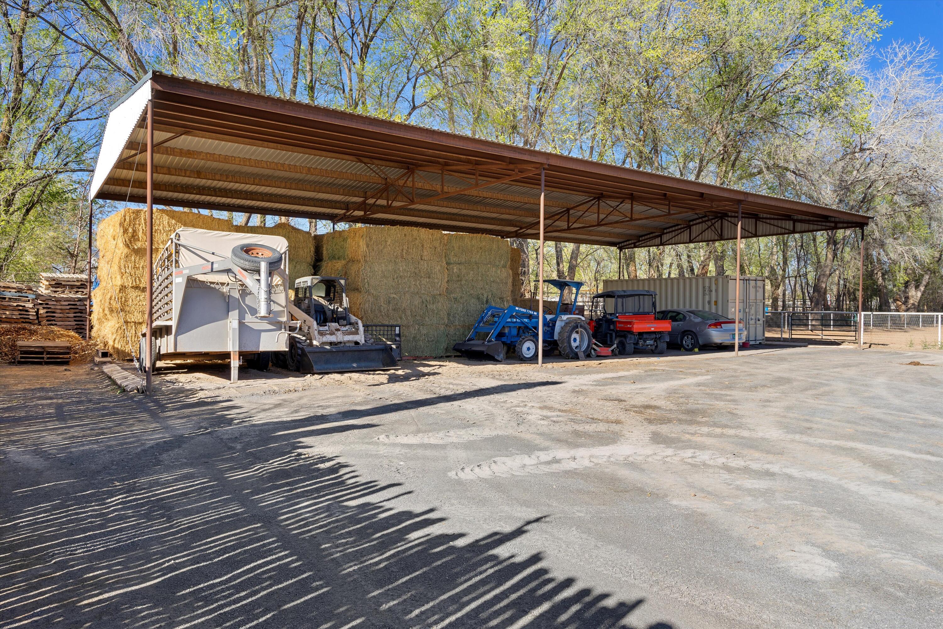 347 Lagunitas Lane SW