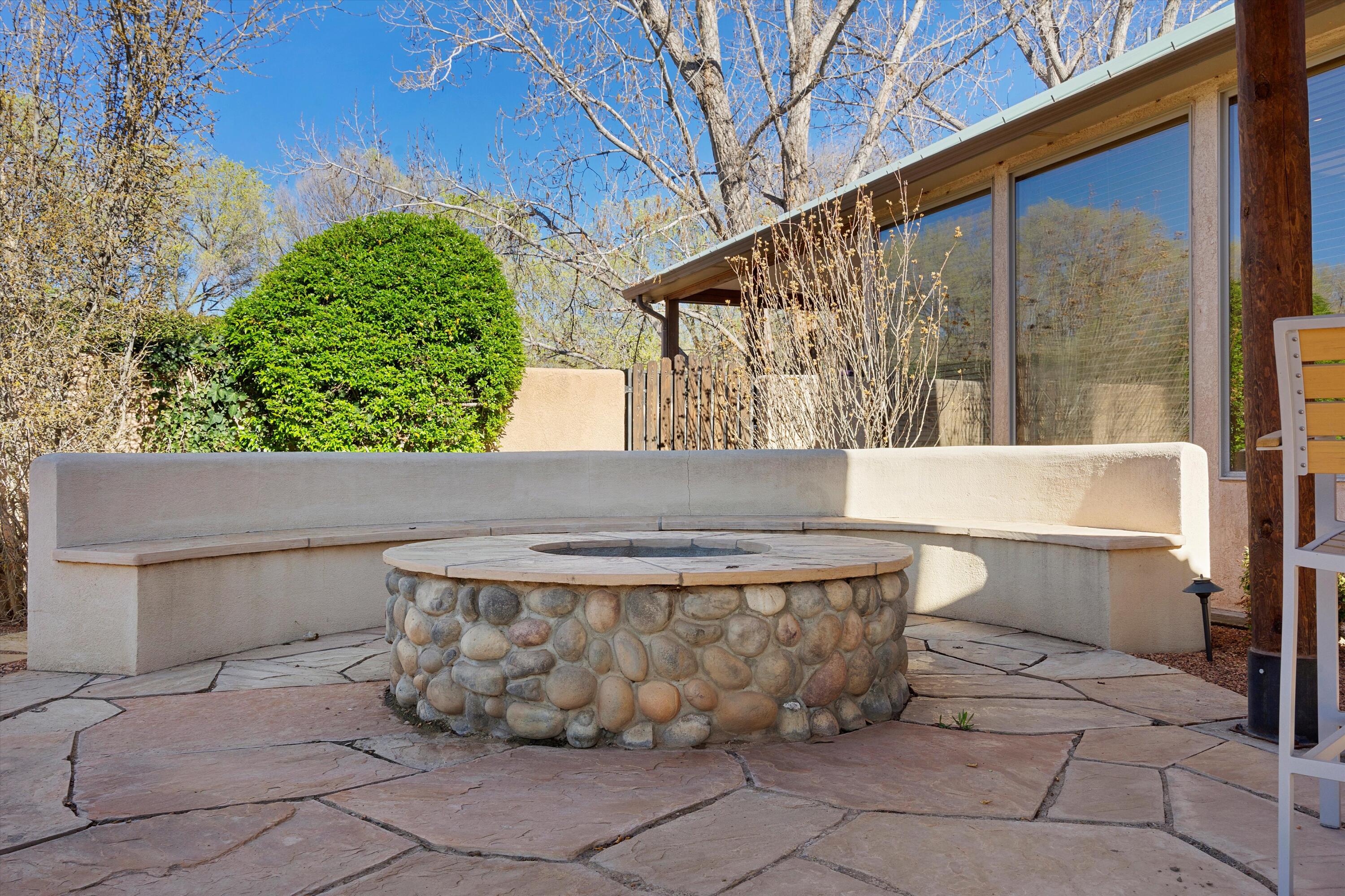 347 Lagunitas Lane SW