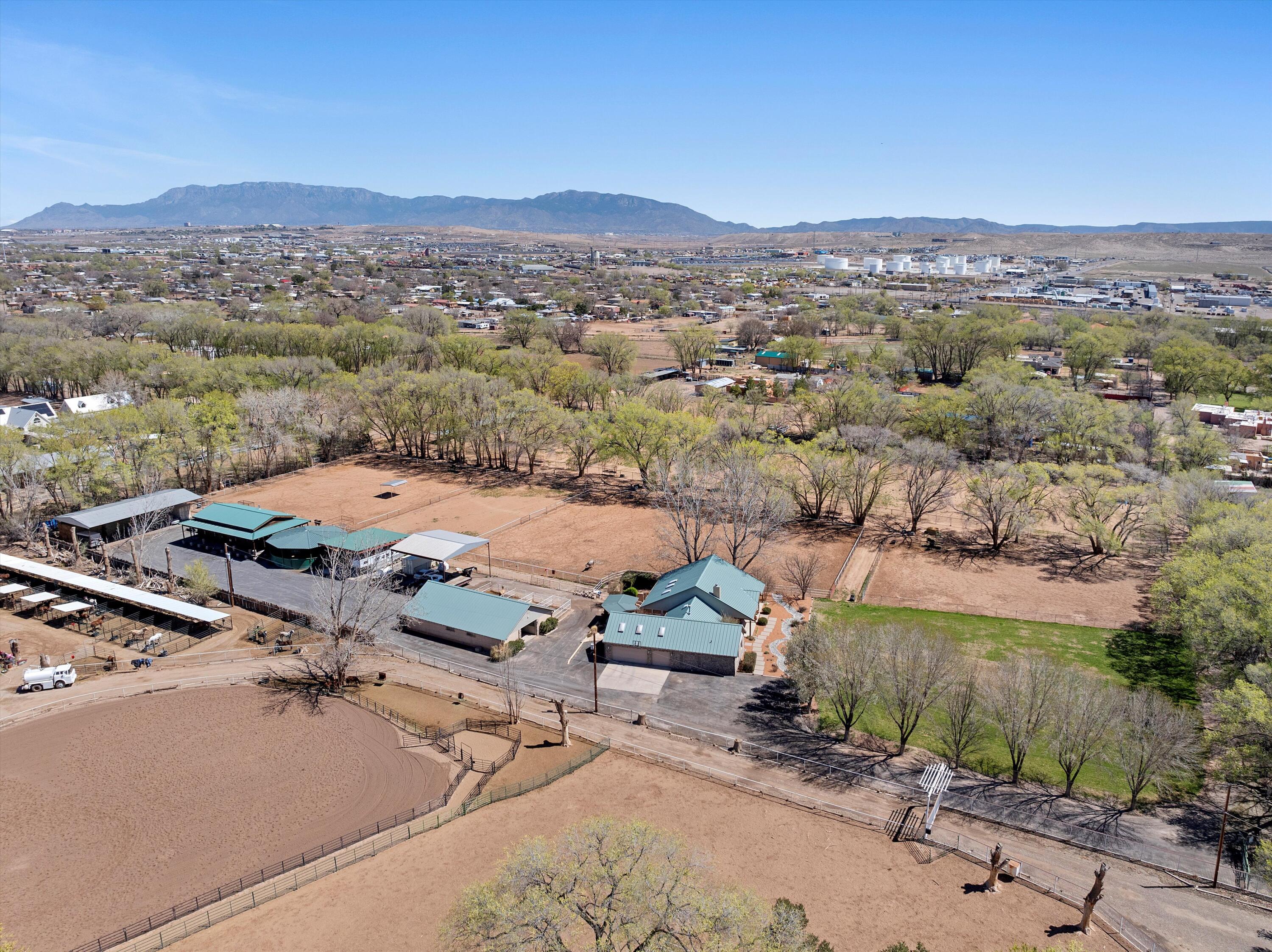 347 Lagunitas Lane SW