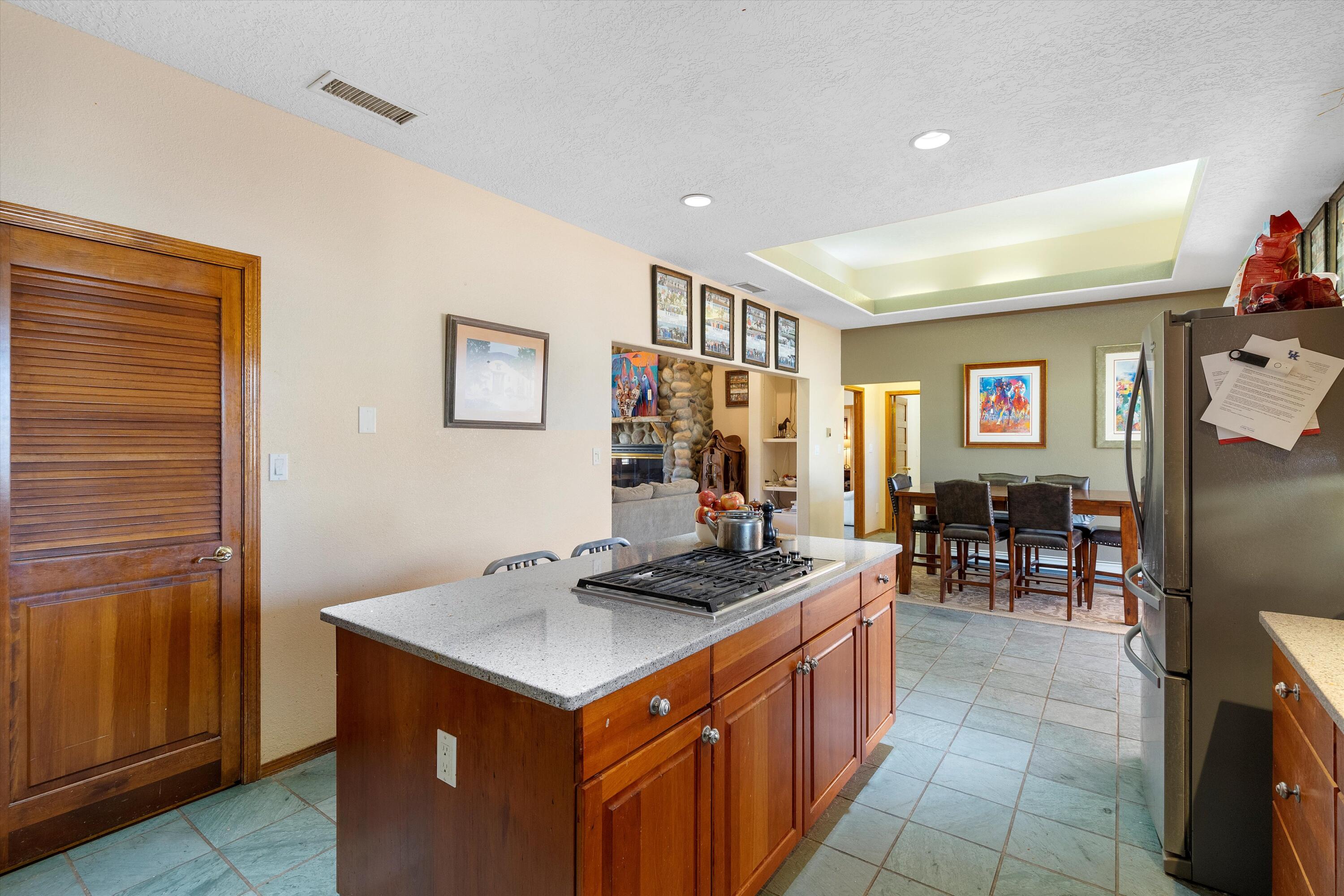 347 Lagunitas Lane SW