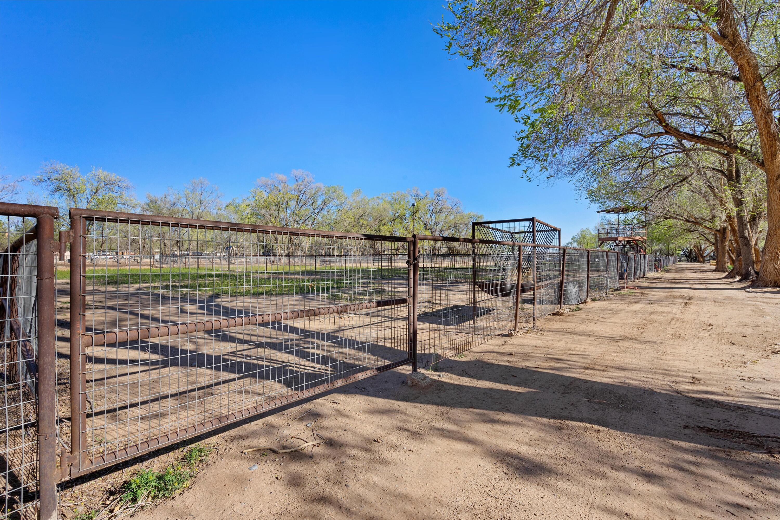 347 Lagunitas Lane SW