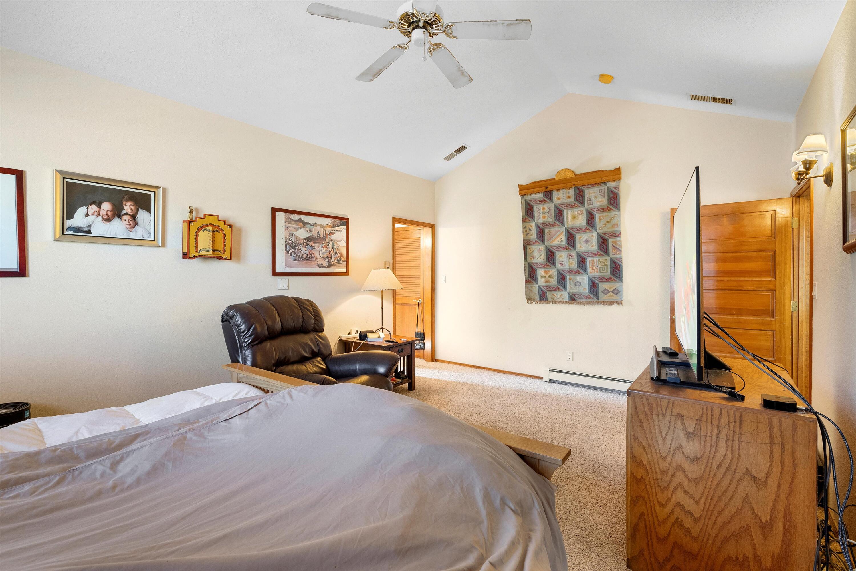 347 Lagunitas Lane SW