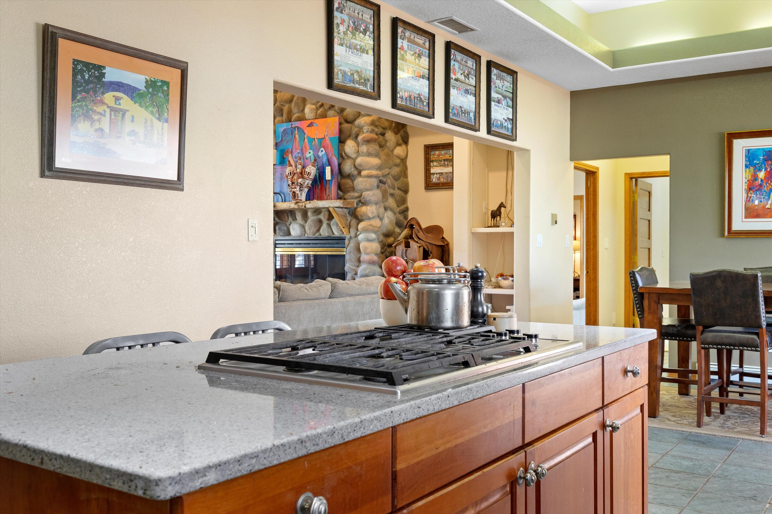 347 Lagunitas Lane SW