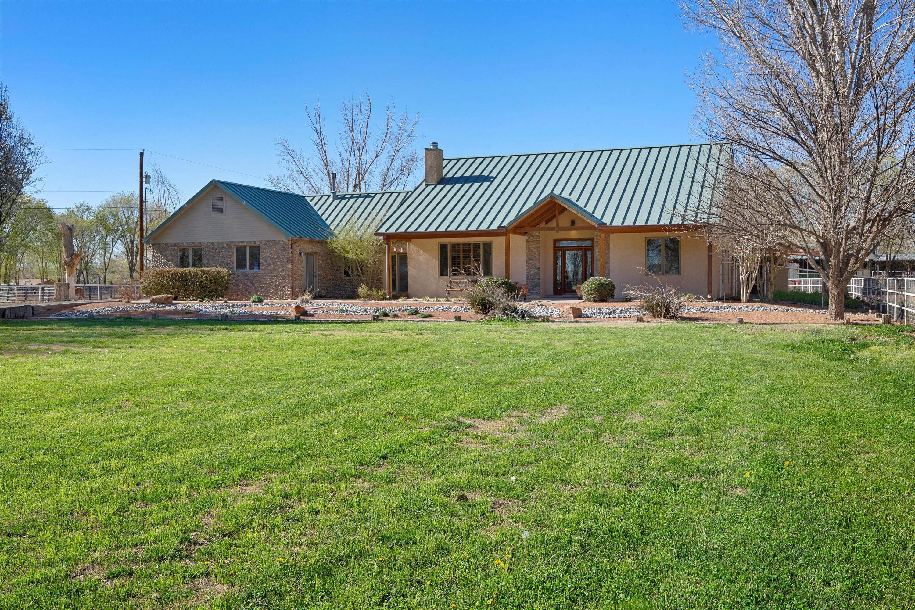 347 Lagunitas Lane SW
