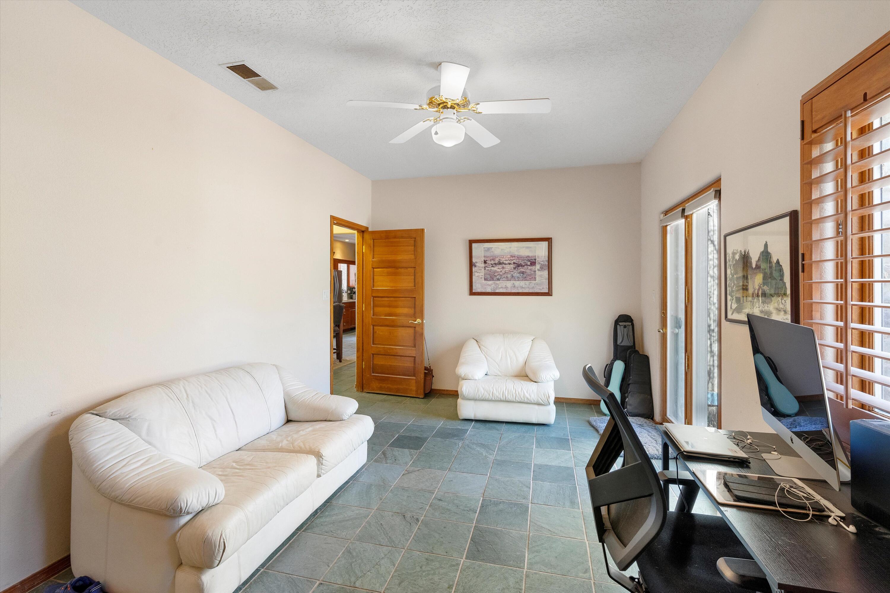 347 Lagunitas Lane SW