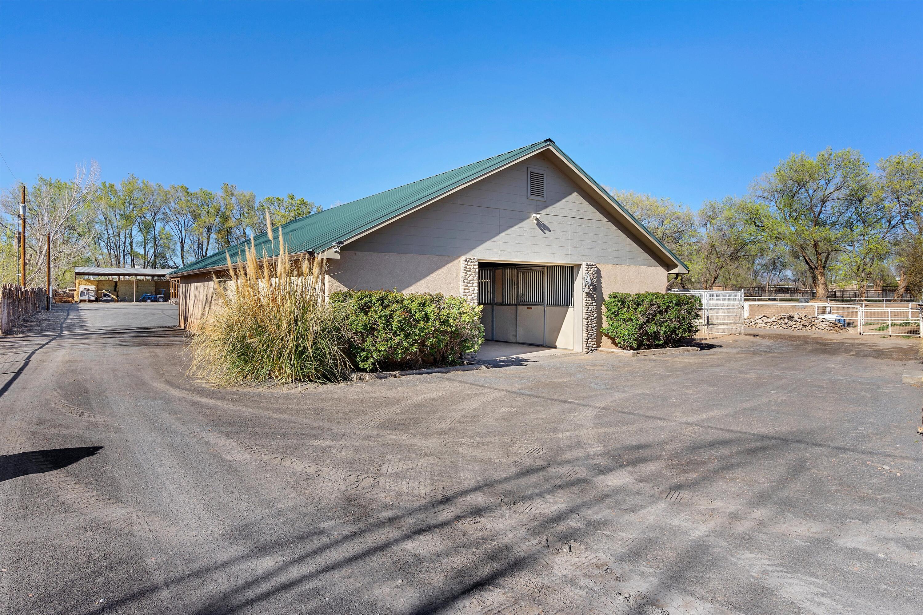 347 Lagunitas Lane SW