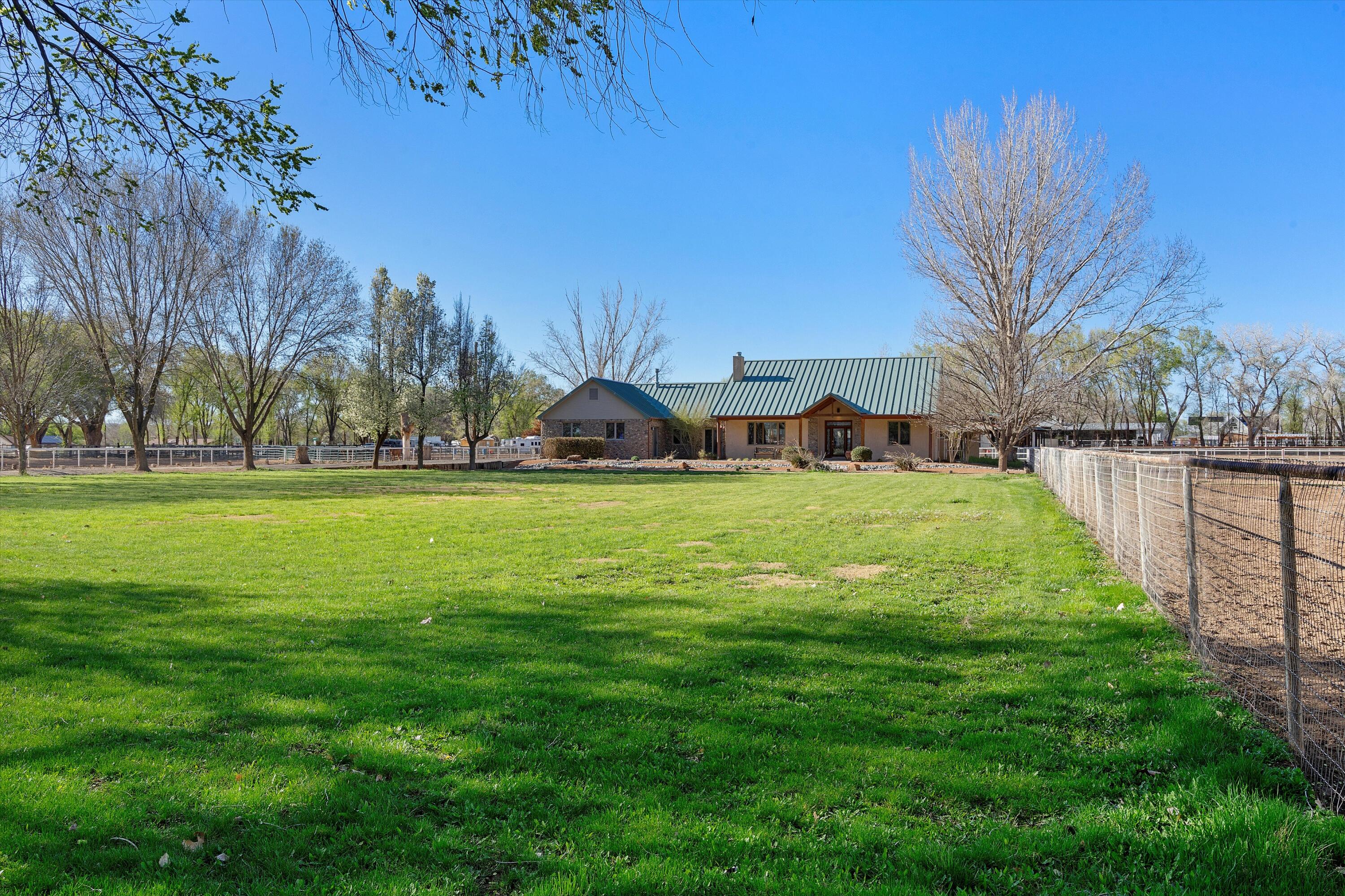 347 Lagunitas Lane SW