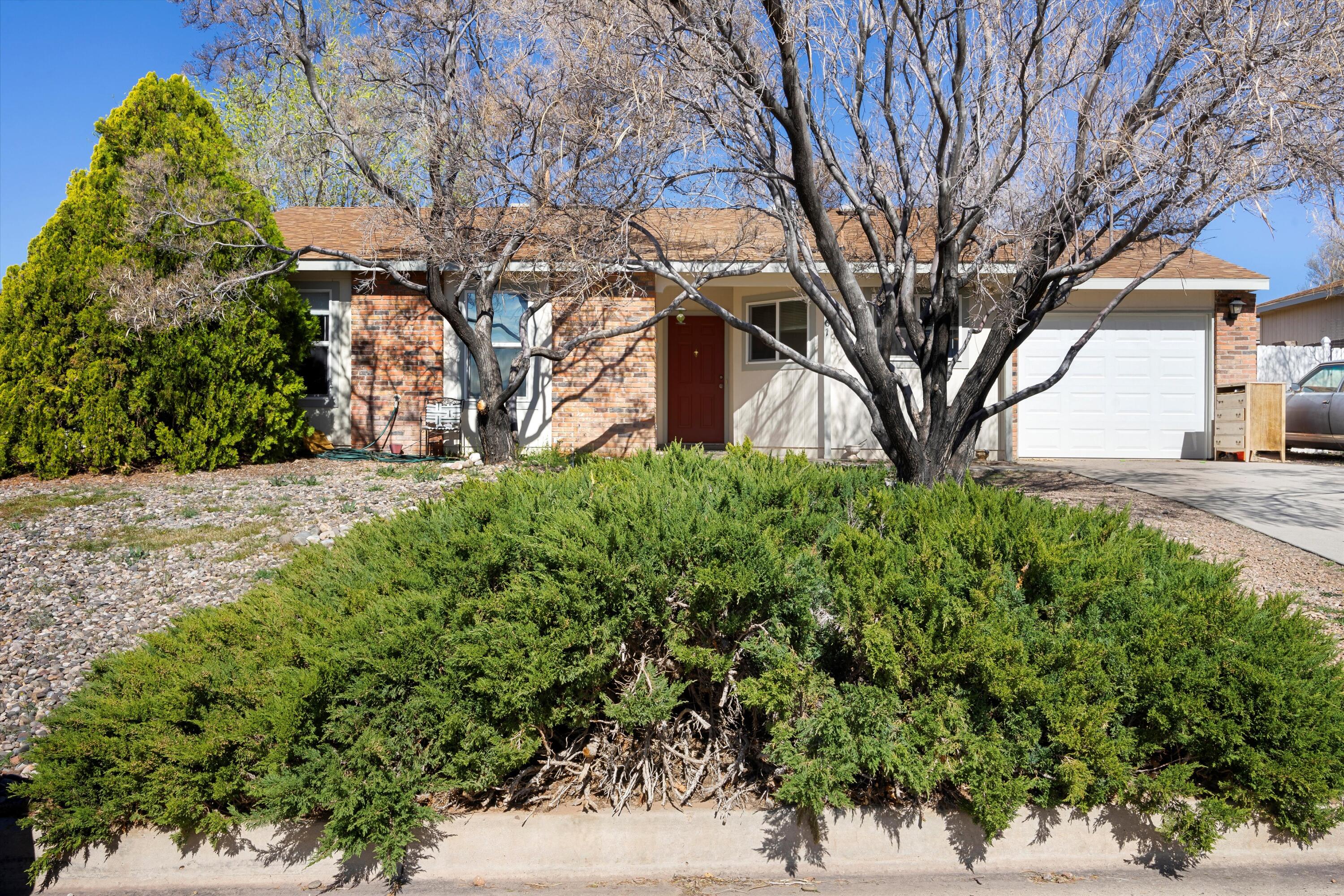 1961 Roanoke Drive NE