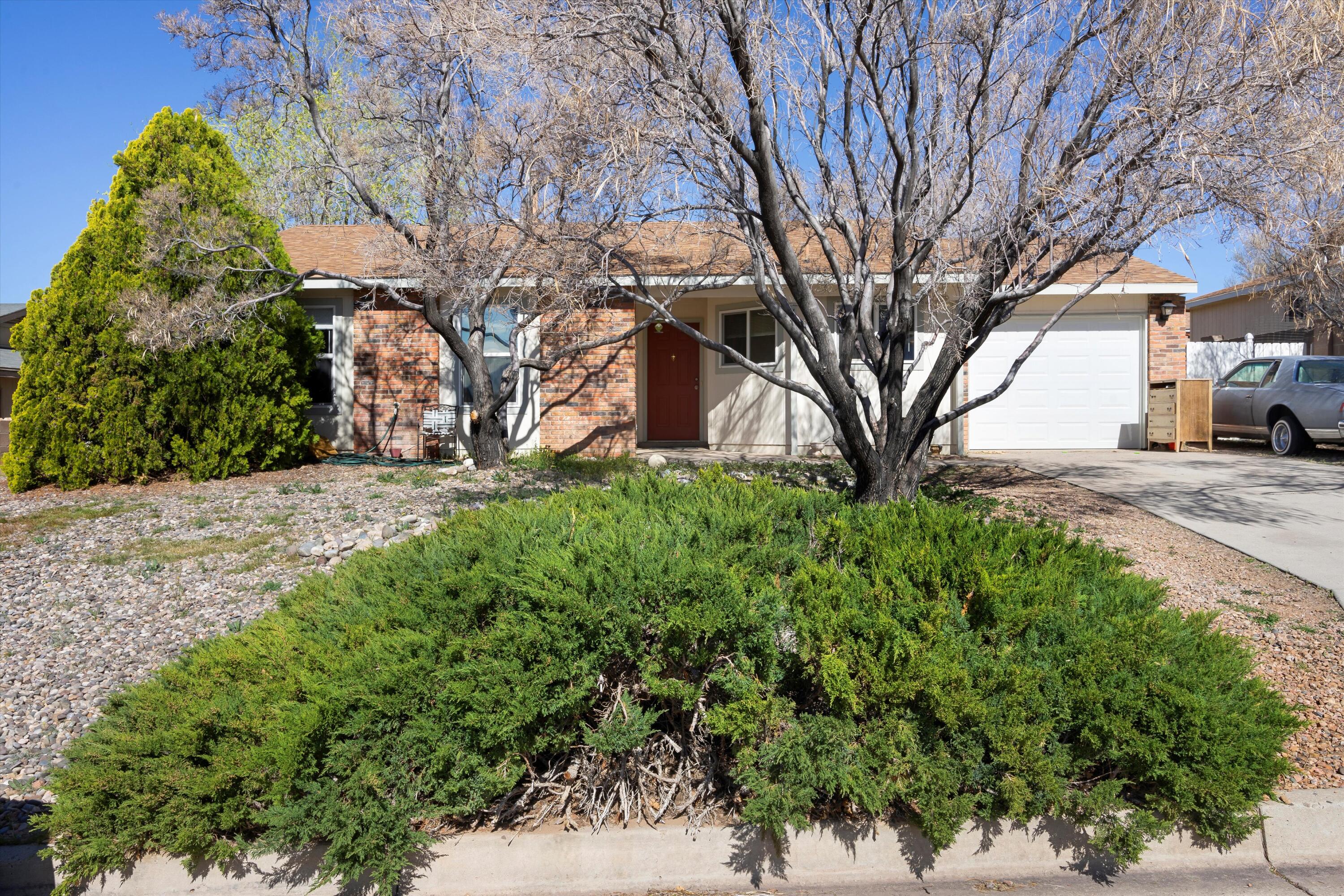 1961 Roanoke Drive NE