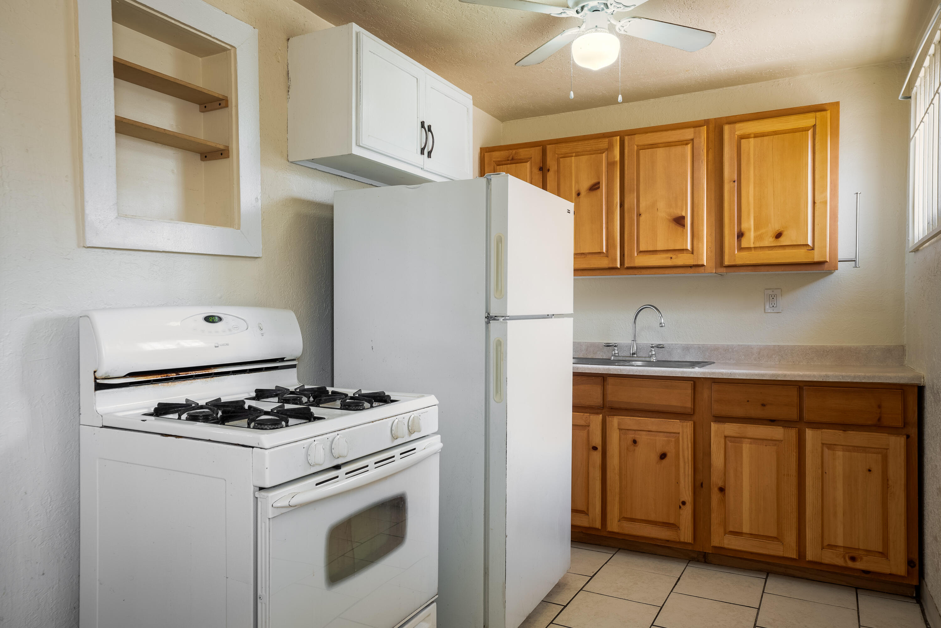 1924 S De Baca Circle SW