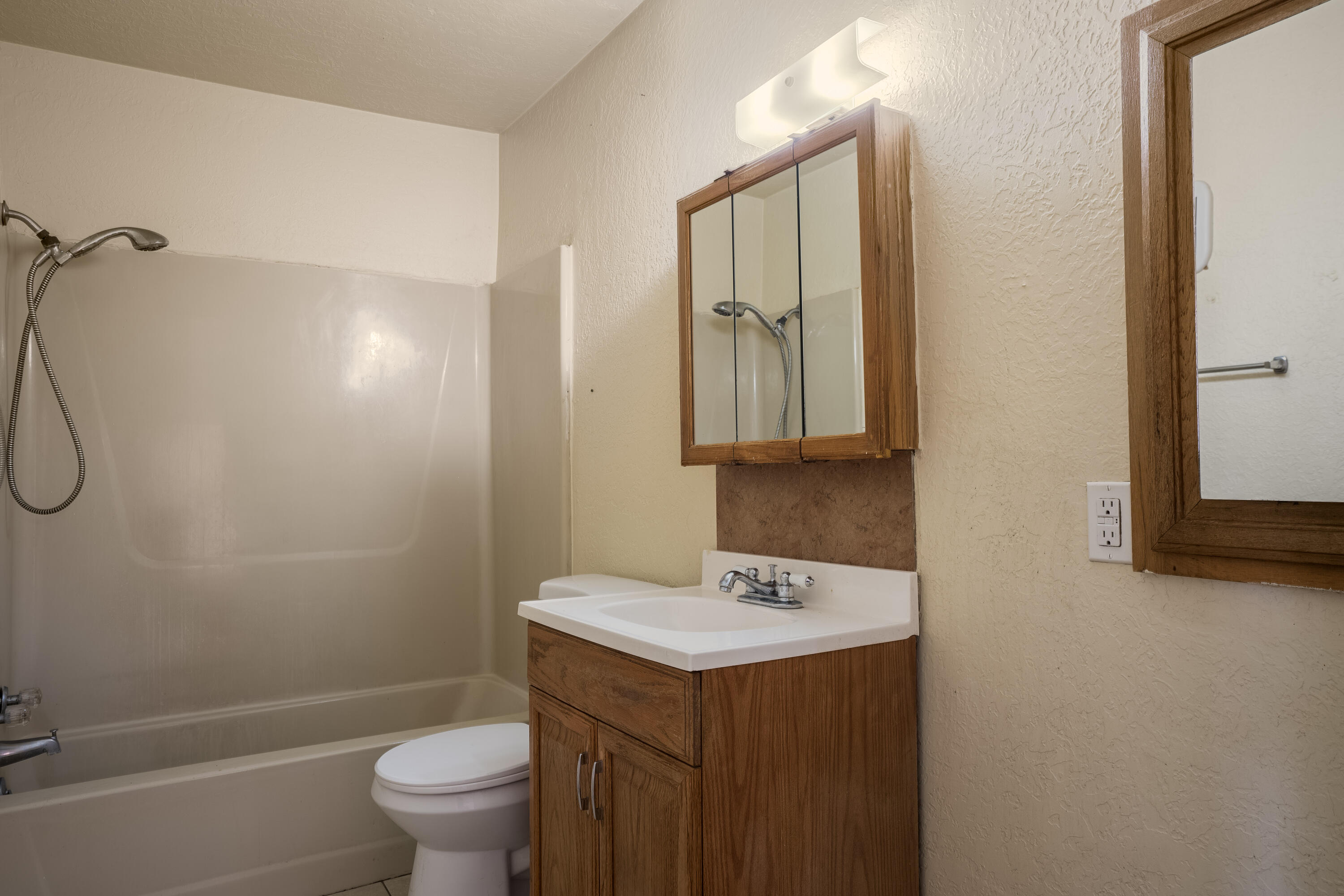 1924 S De Baca Circle SW