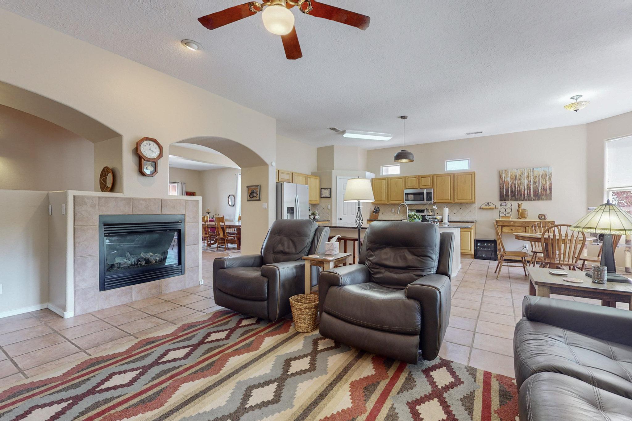 4120 Rancho Gusto NW