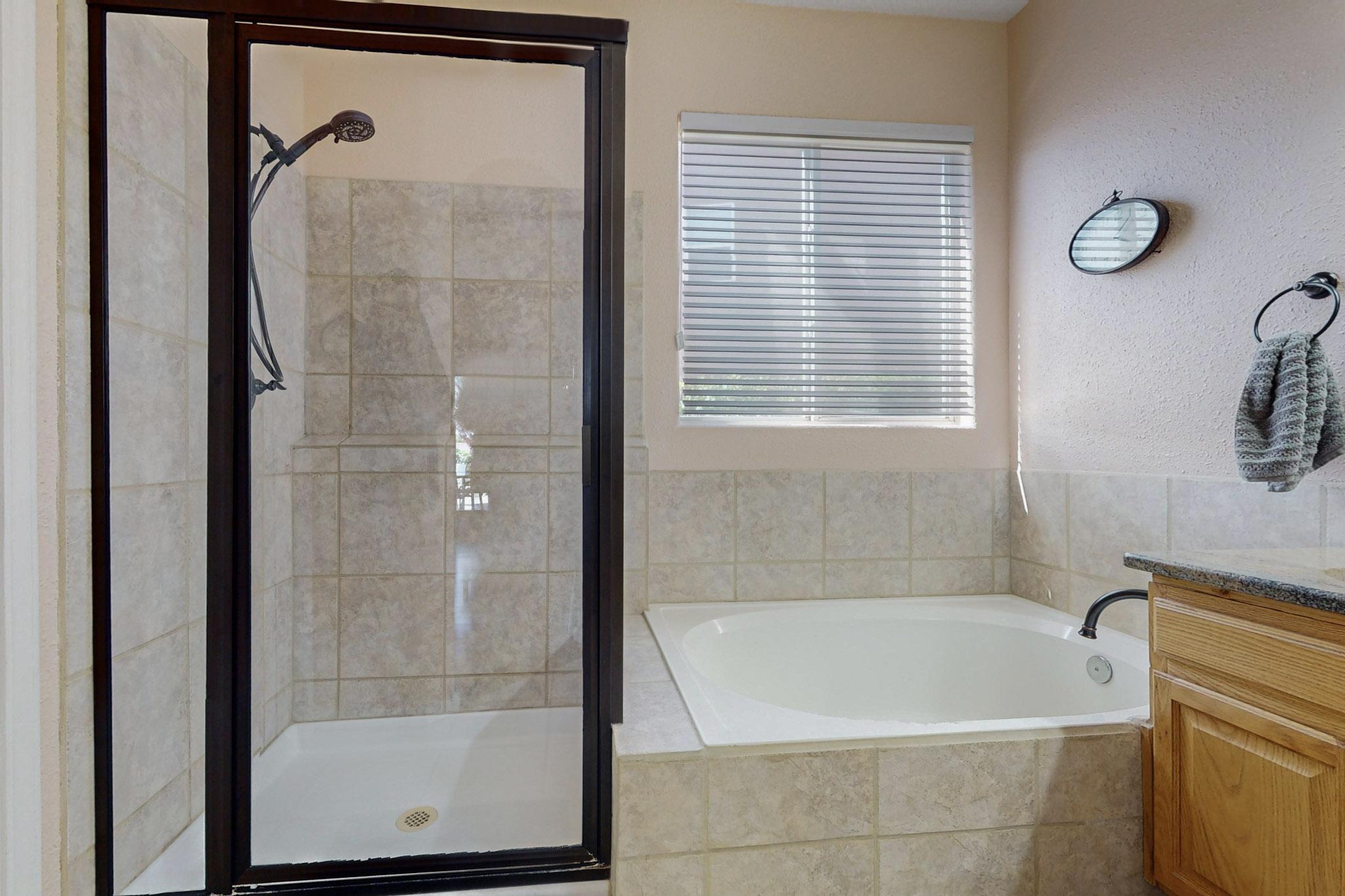 4120 Rancho Gusto NW