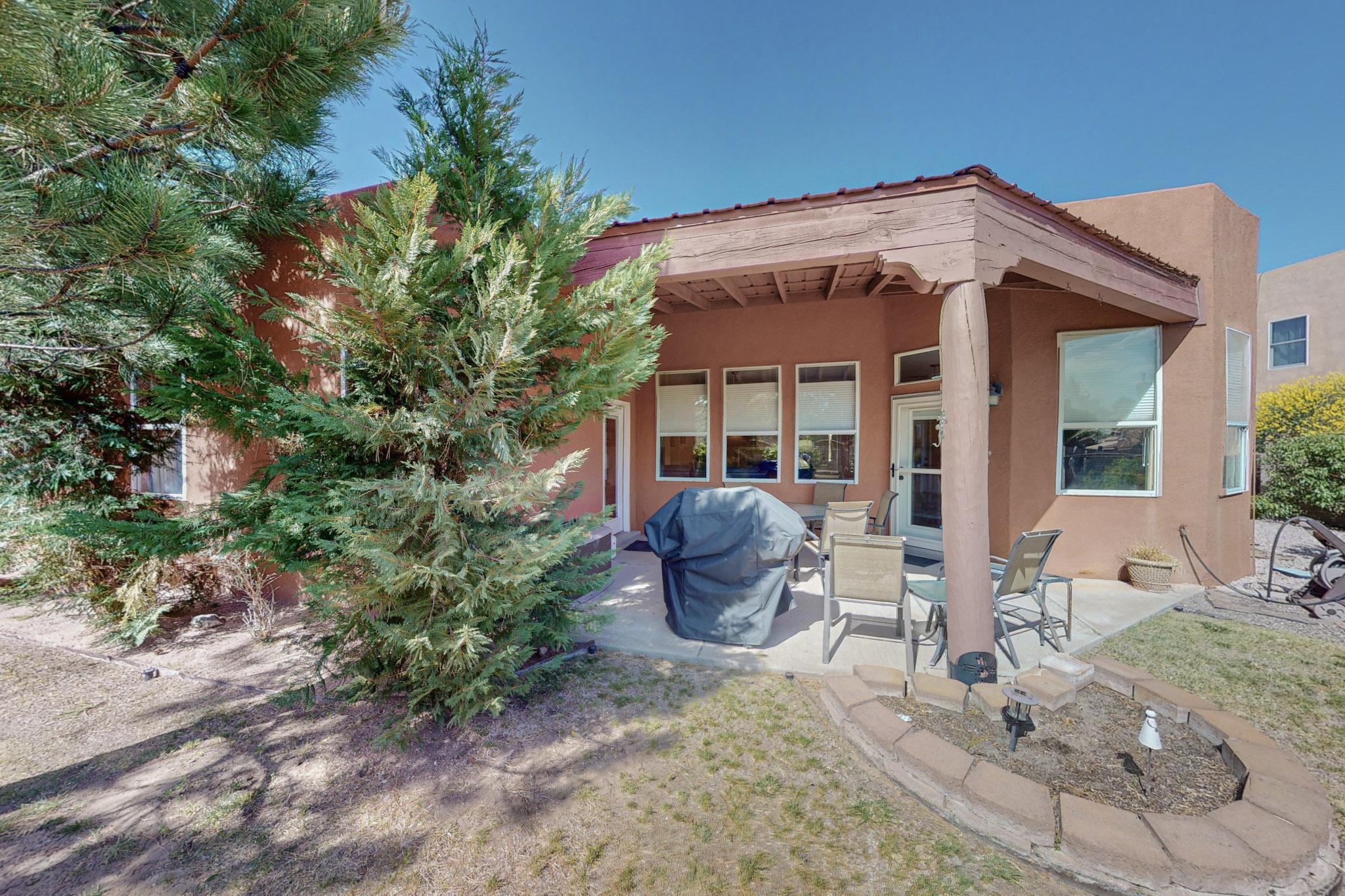 4120 Rancho Gusto NW