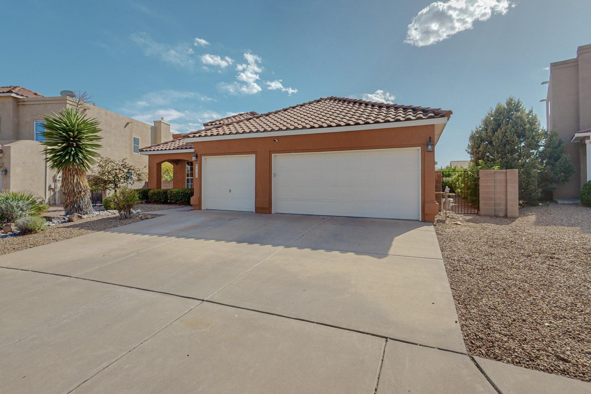 4120 Rancho Gusto NW