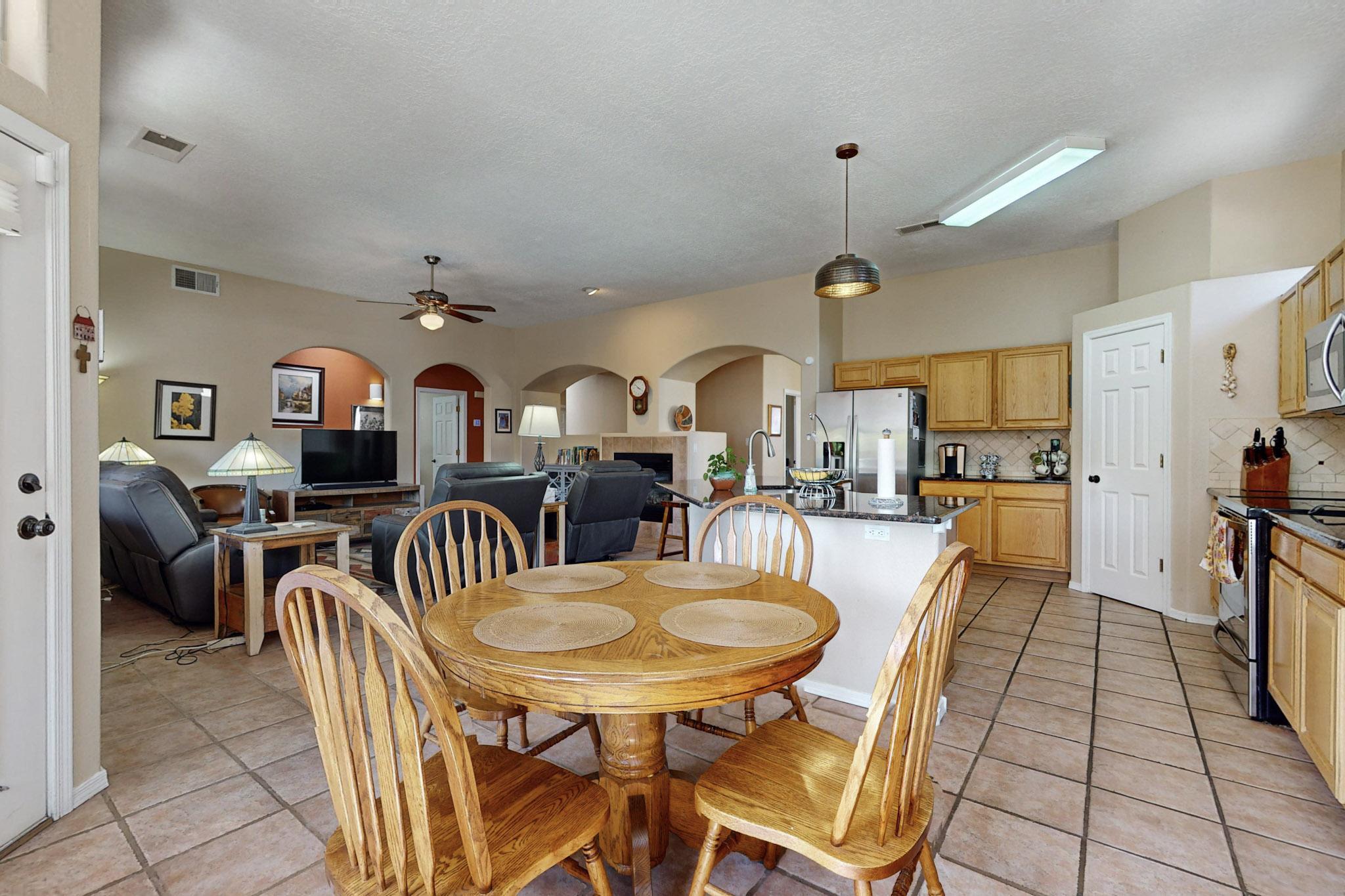 4120 Rancho Gusto NW