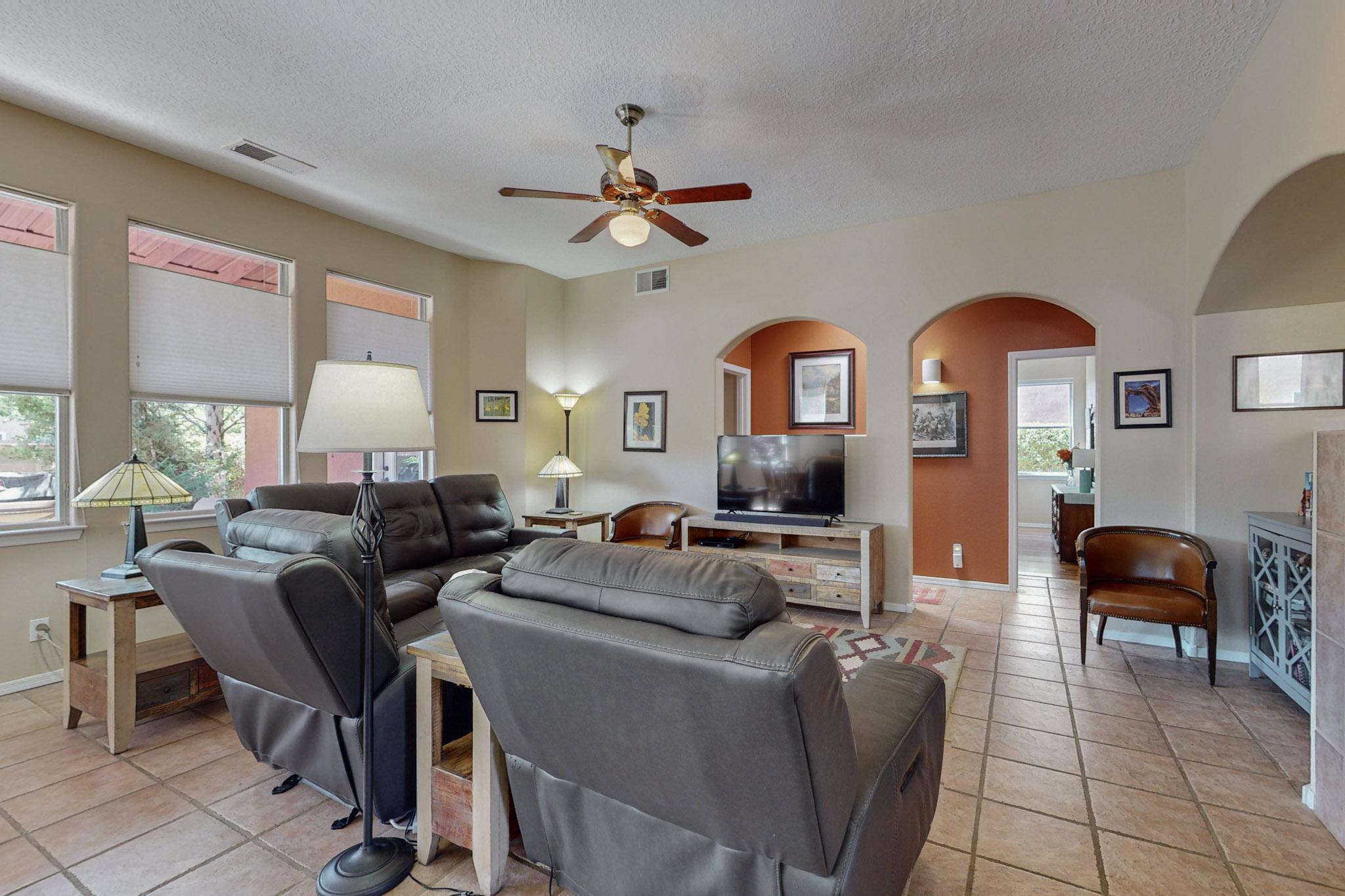 4120 Rancho Gusto NW