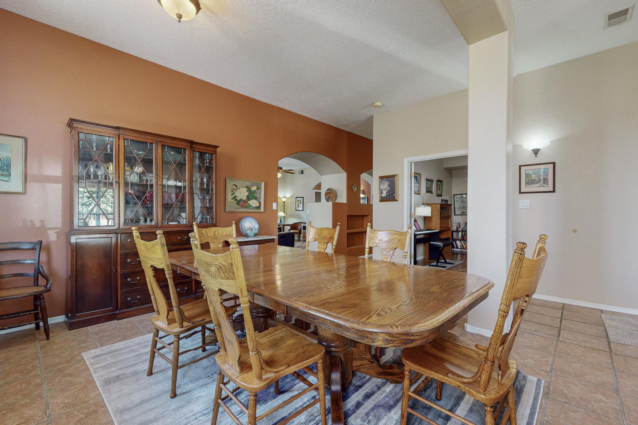 4120 Rancho Gusto NW