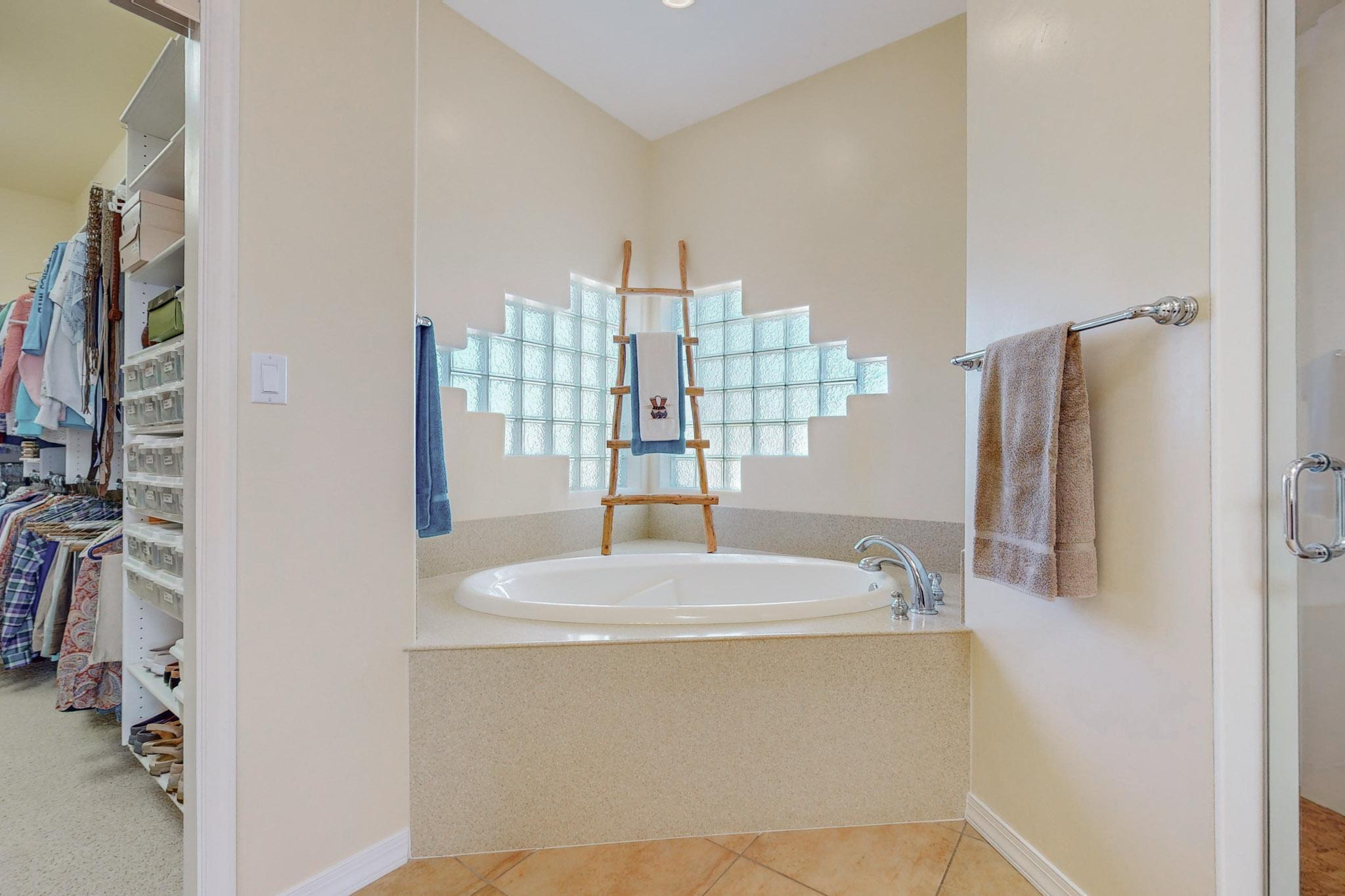 13405 Pino Canyon Place NE