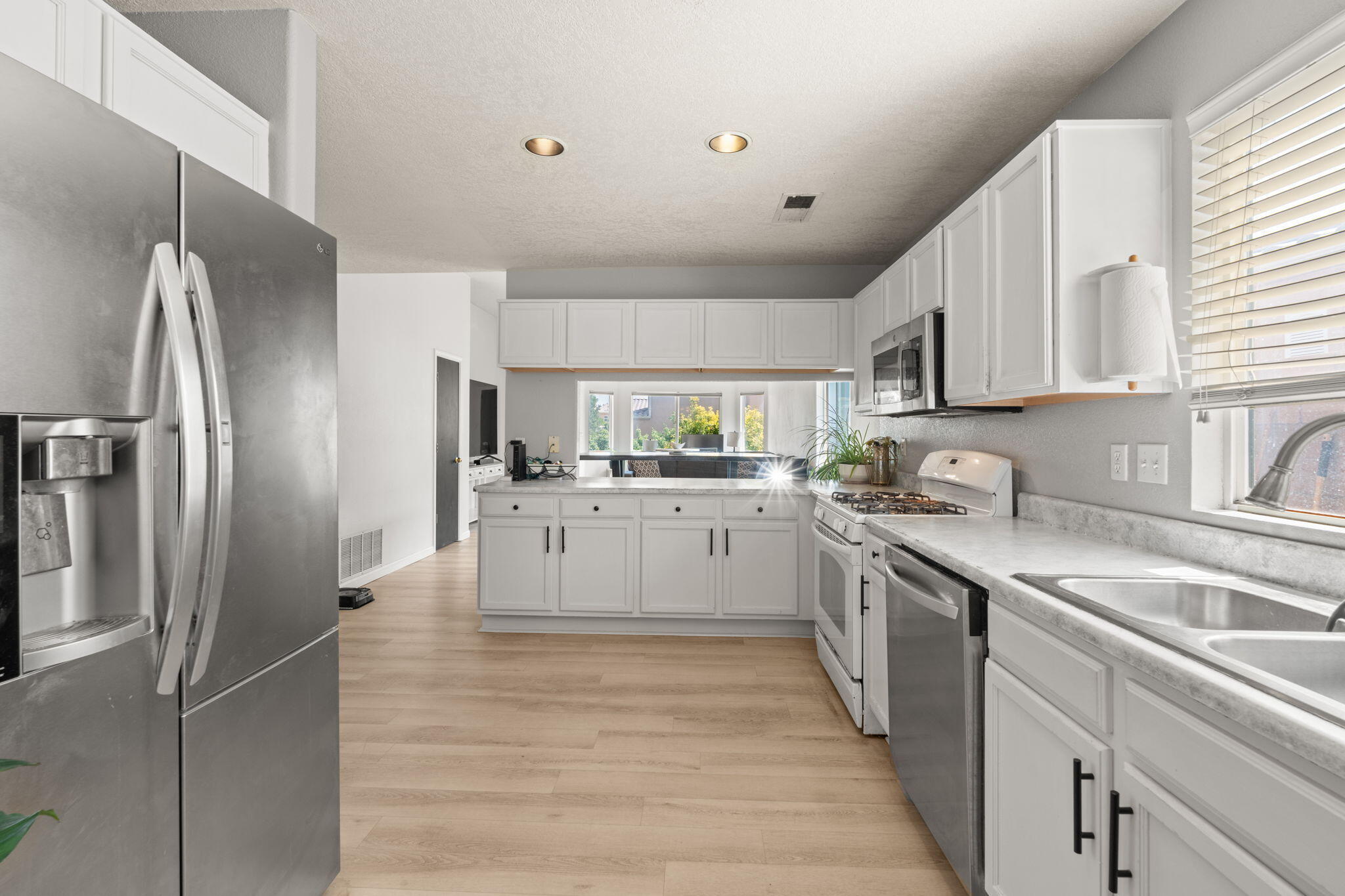 7200 Villa Clavel NE