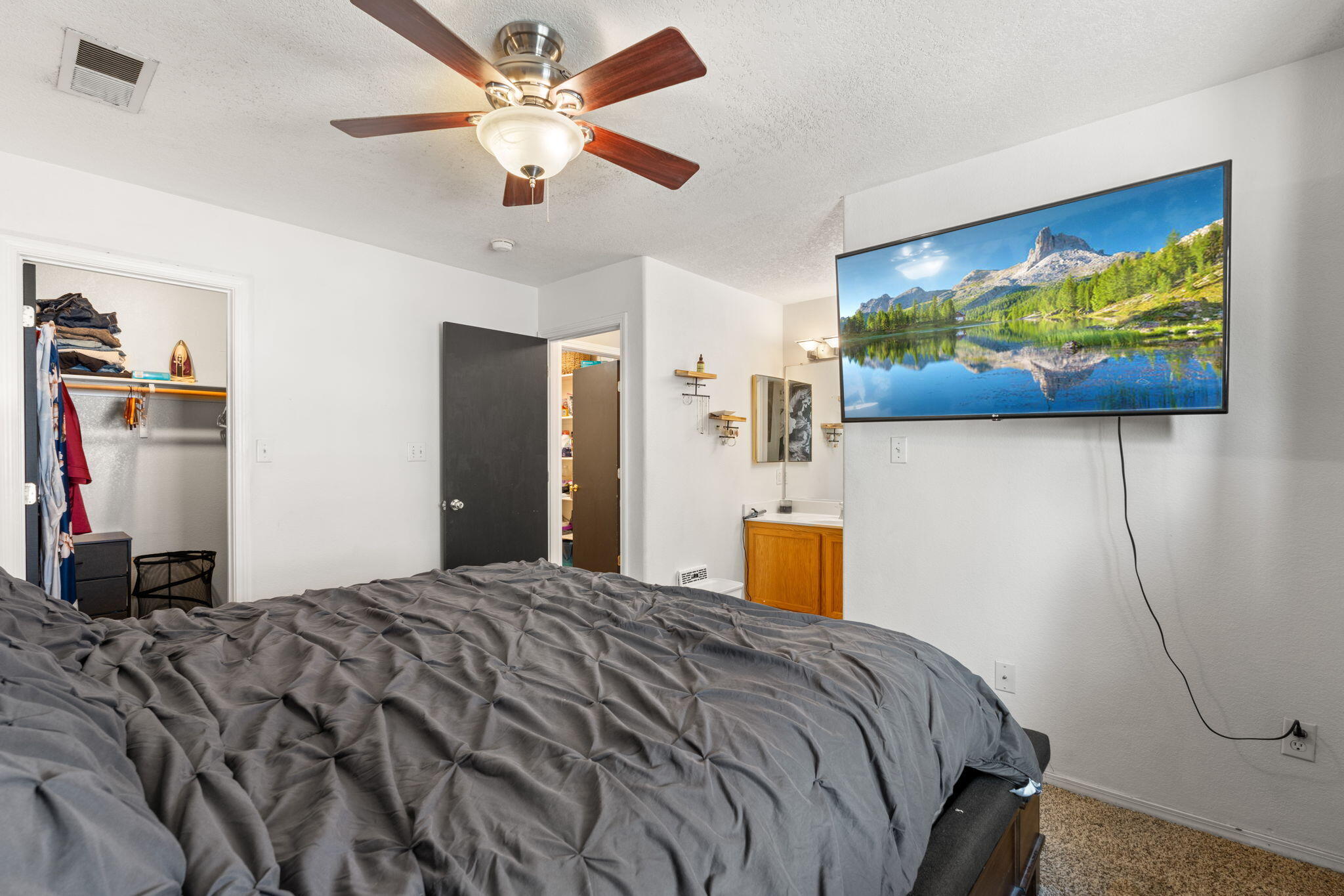 7200 Villa Clavel NE