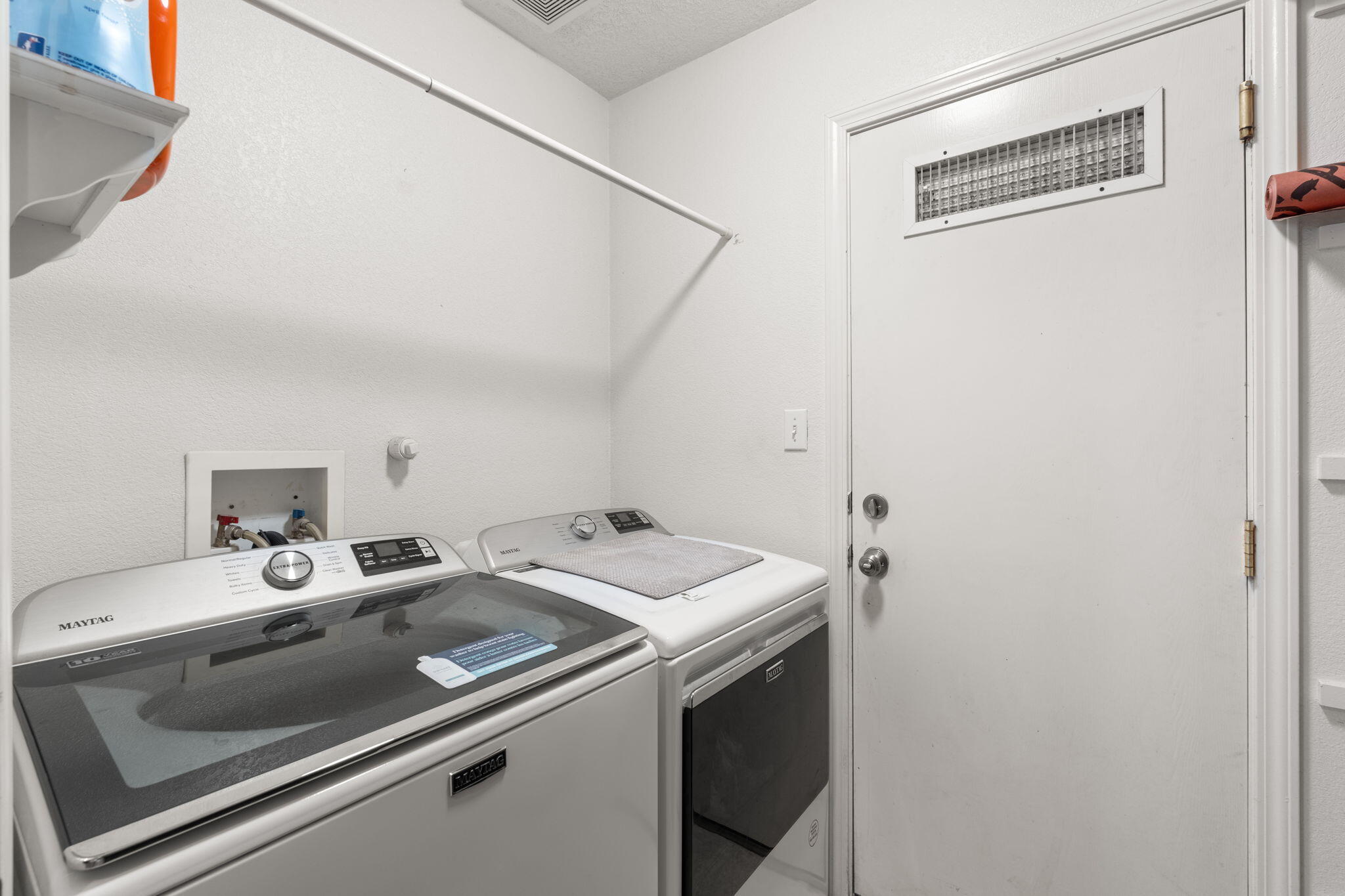 7200 Villa Clavel NE