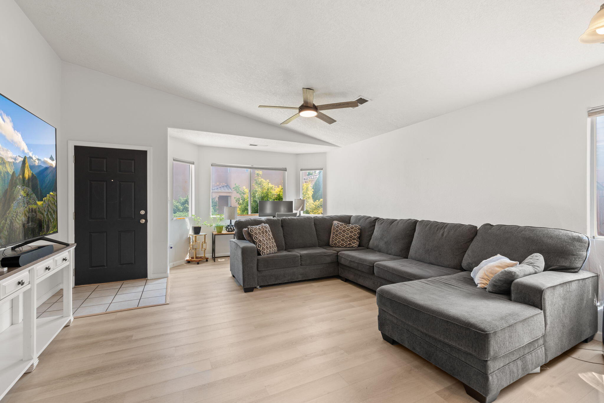 7200 Villa Clavel NE