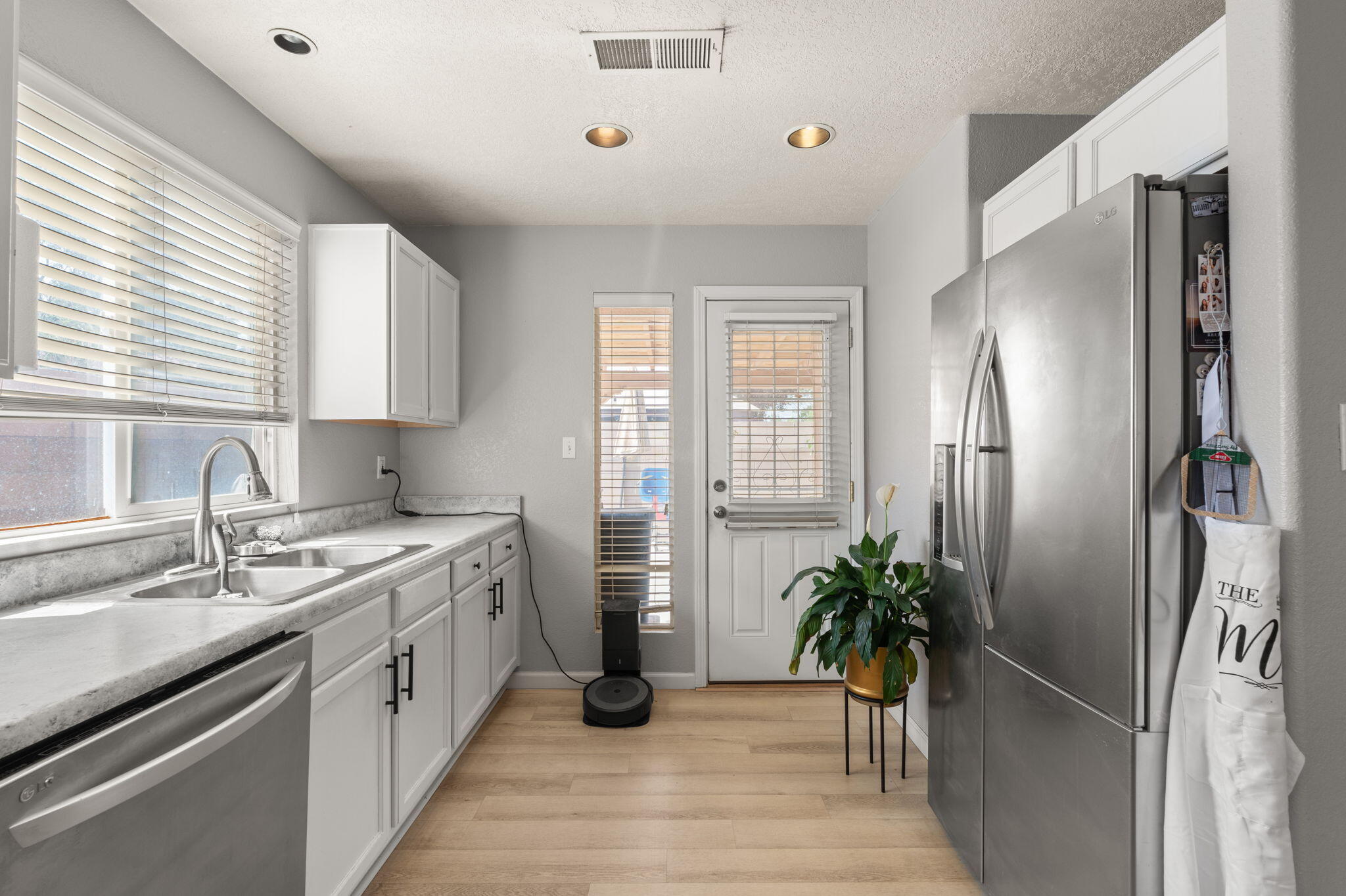 7200 Villa Clavel NE