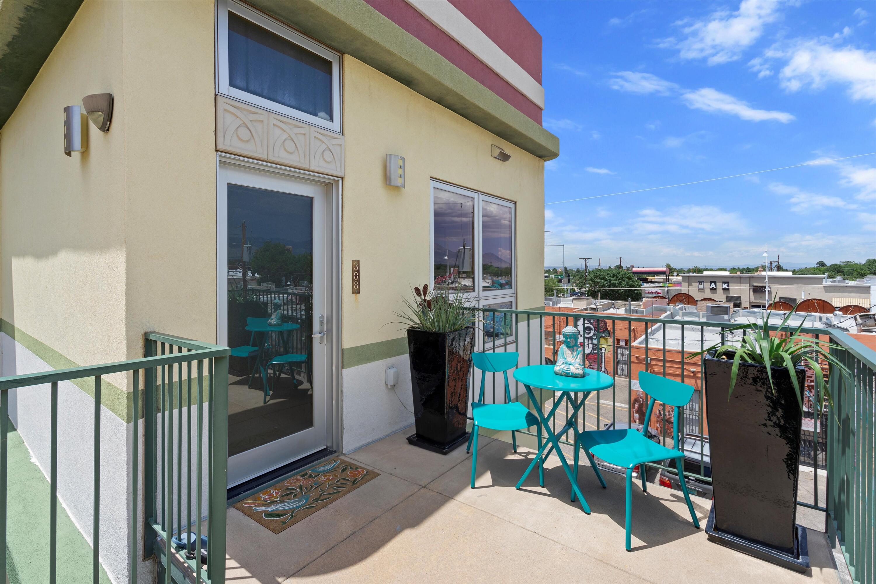 110 Richmond Drive SE 308