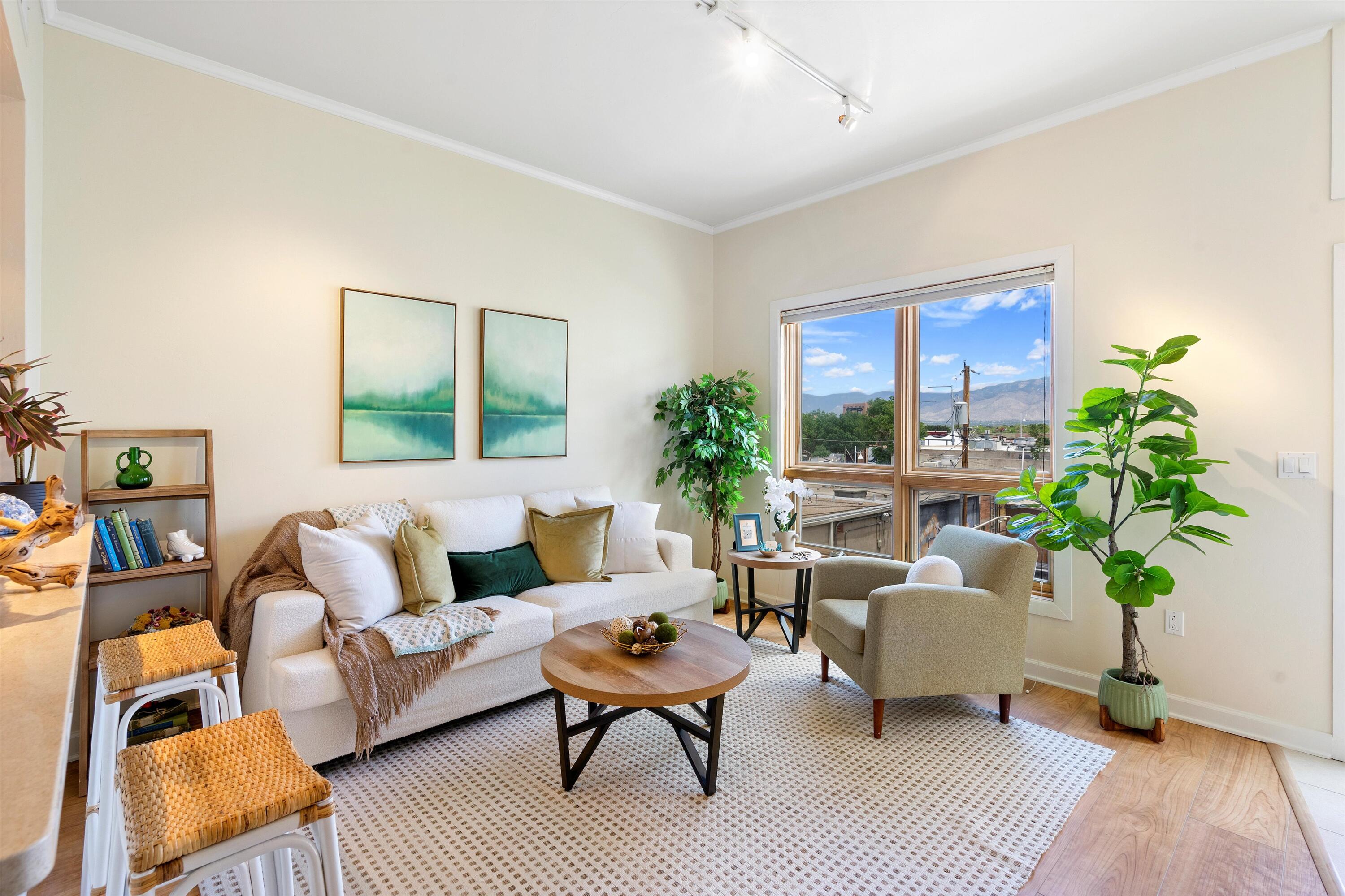 110 Richmond Drive SE 308