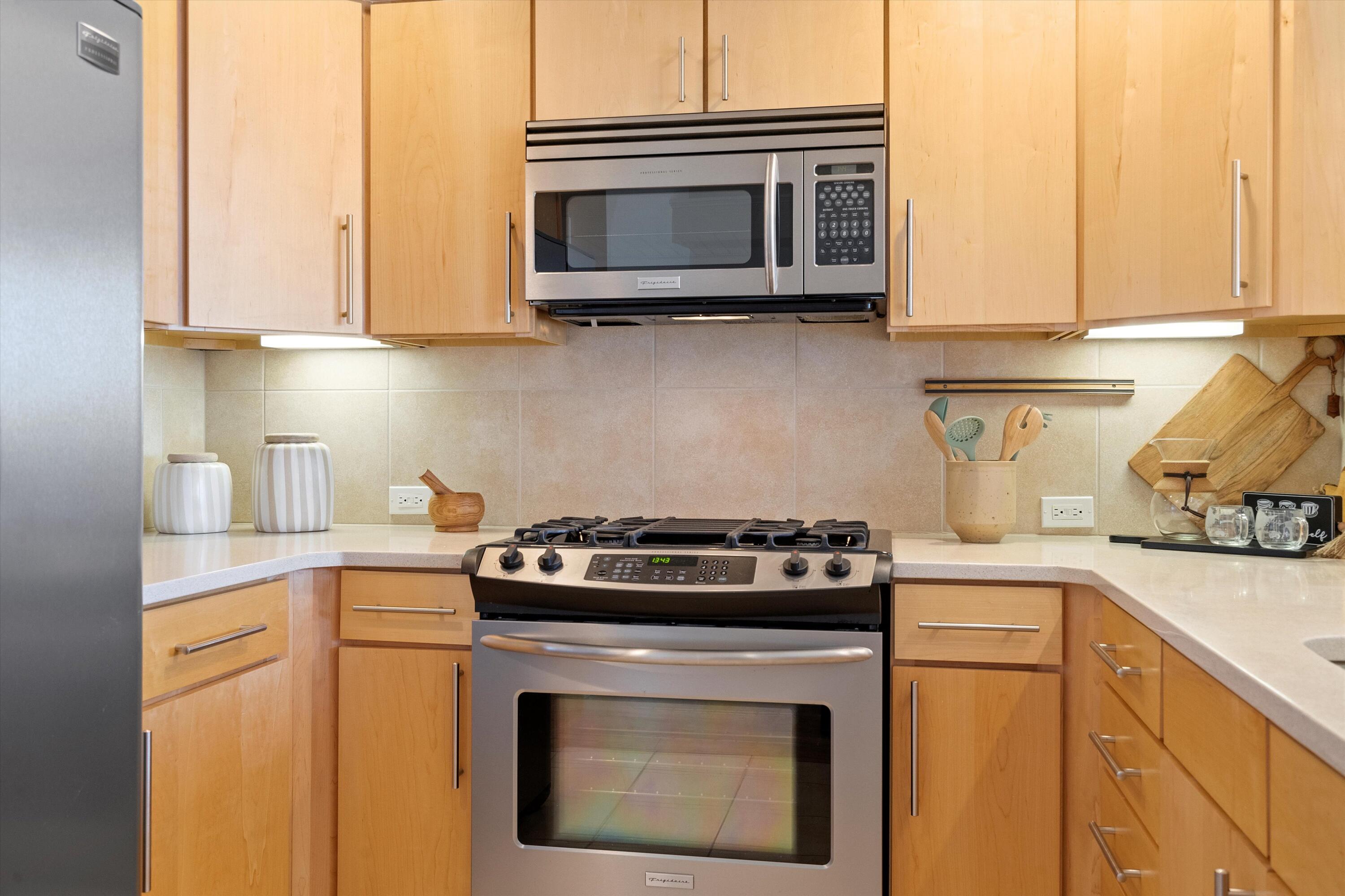 110 Richmond Drive SE 308