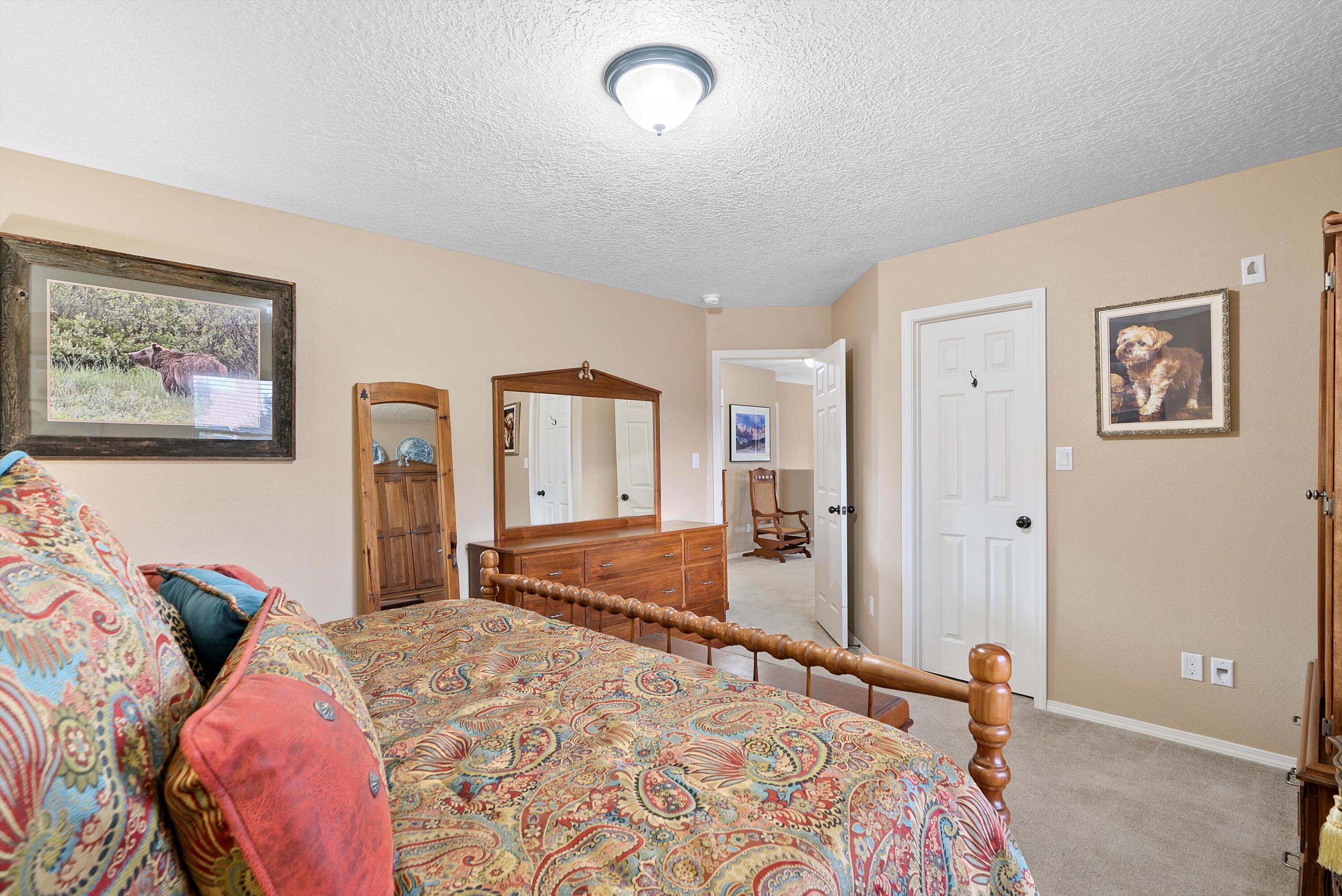 6279 Viramontes Road NW