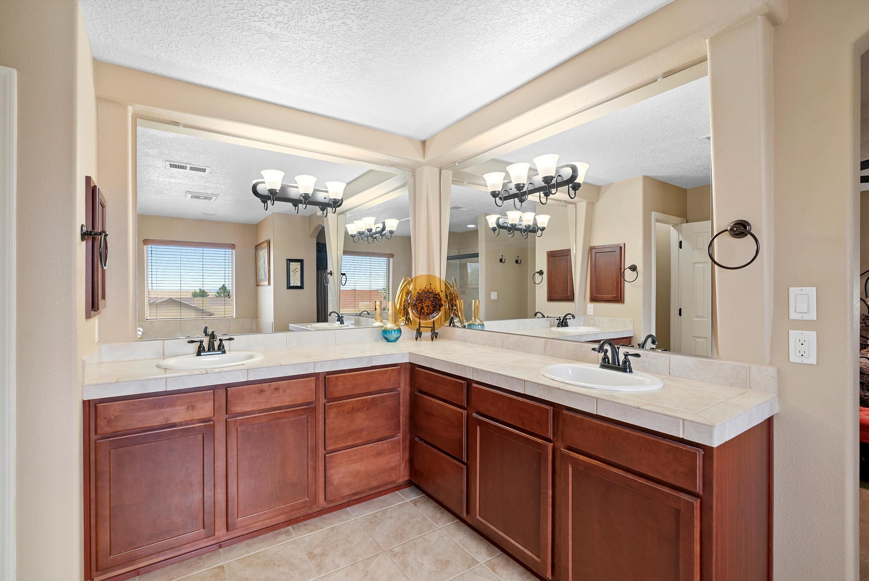 6279 Viramontes Road NW