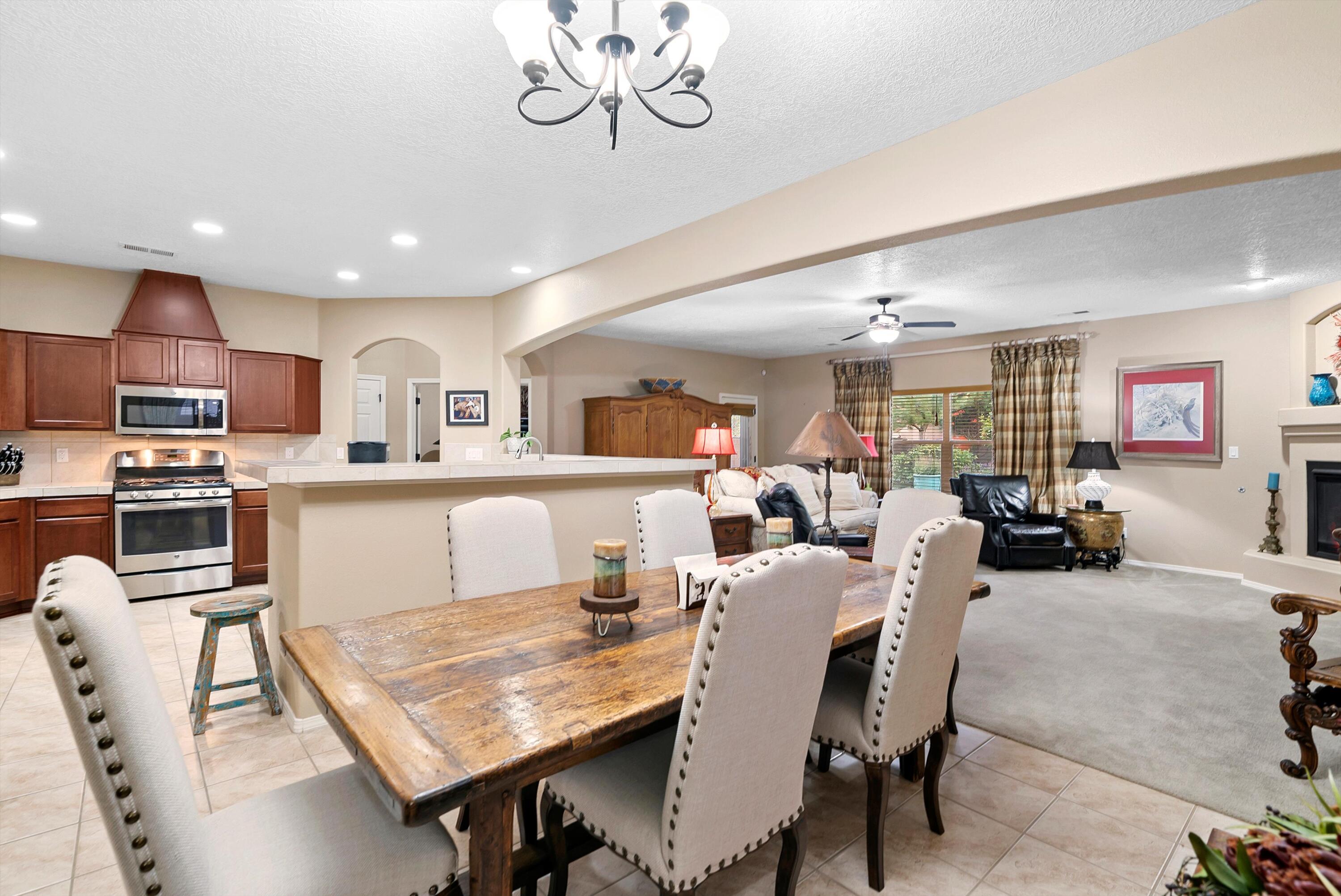 6279 Viramontes Road NW