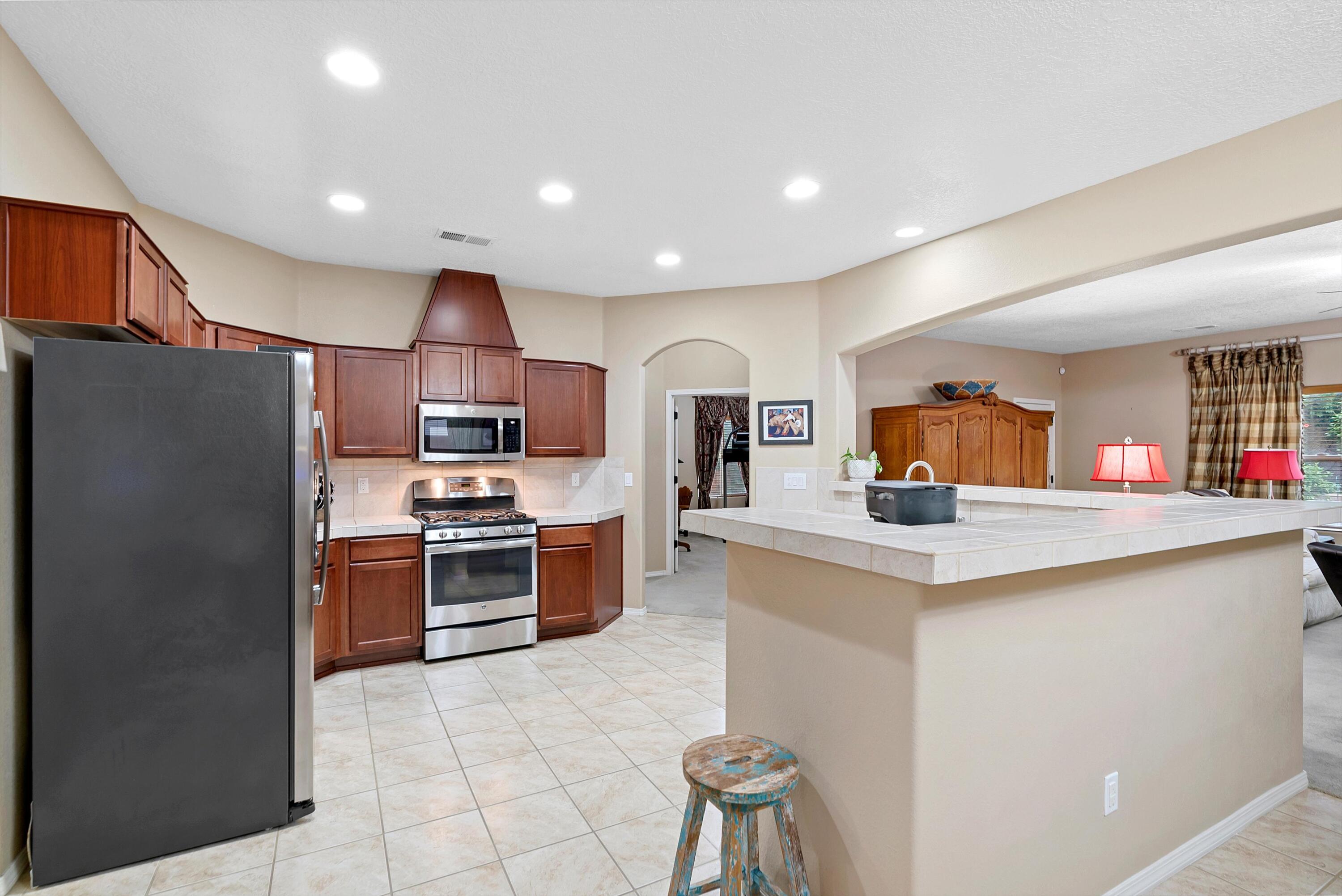 6279 Viramontes Road NW