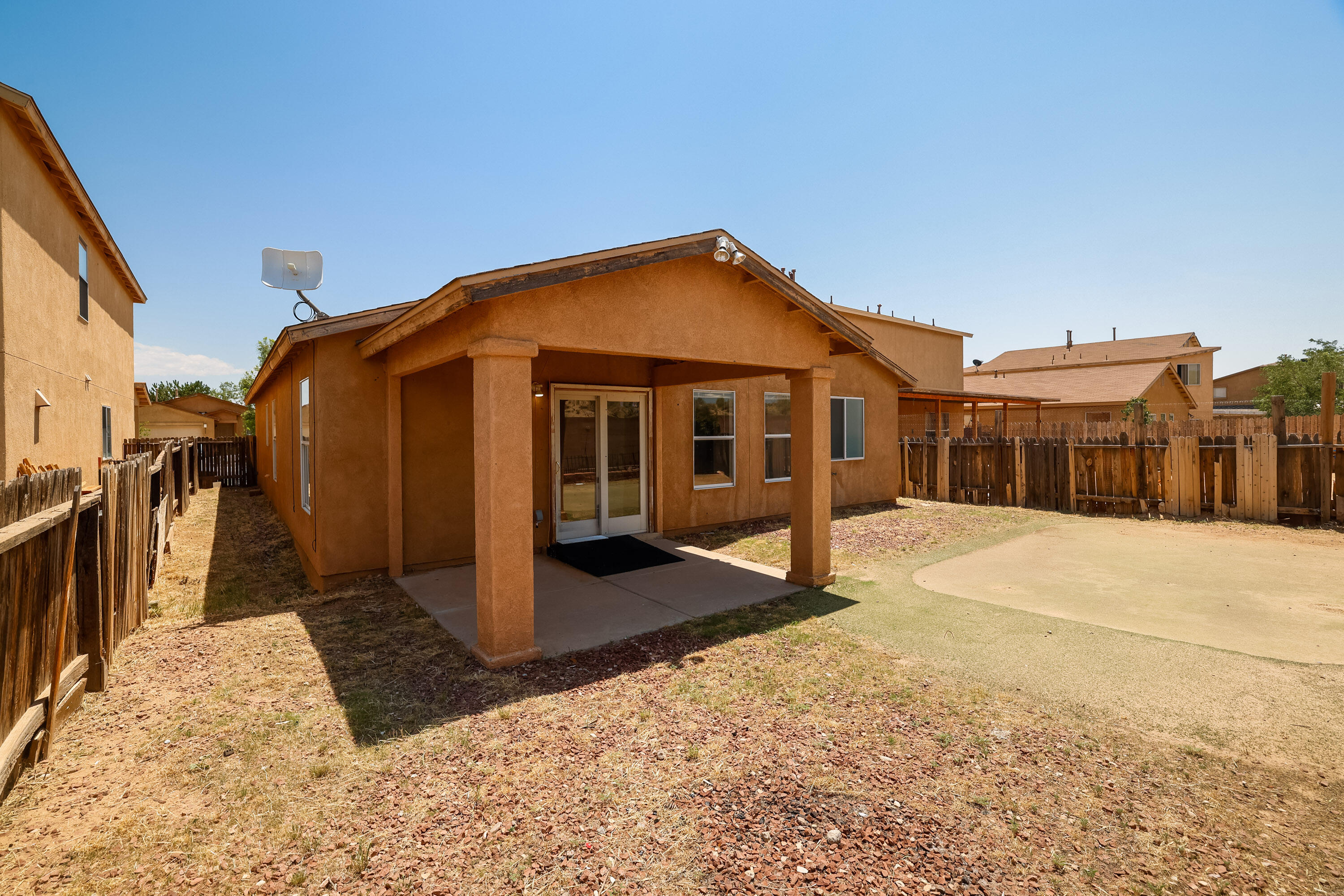 931 BLACKBIRD Drive SW