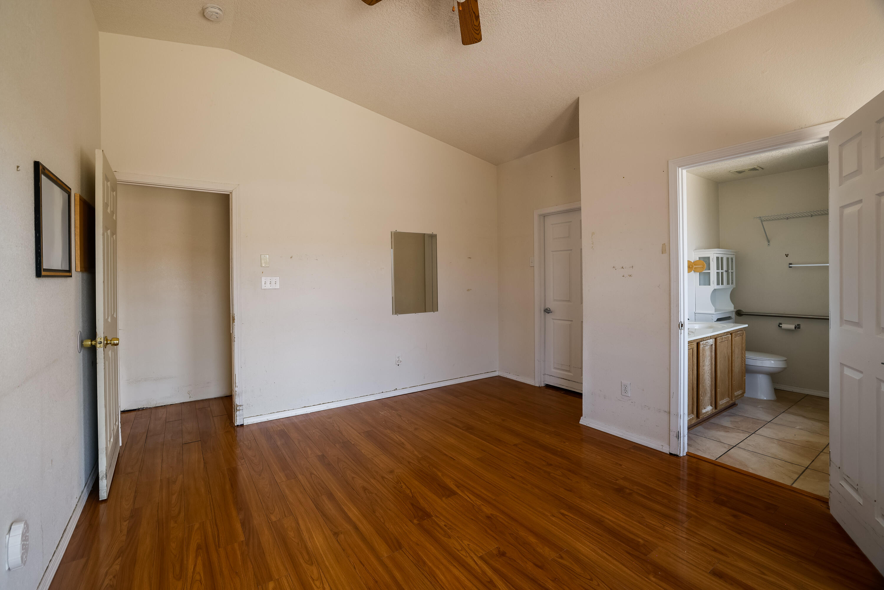 931 BLACKBIRD Drive SW