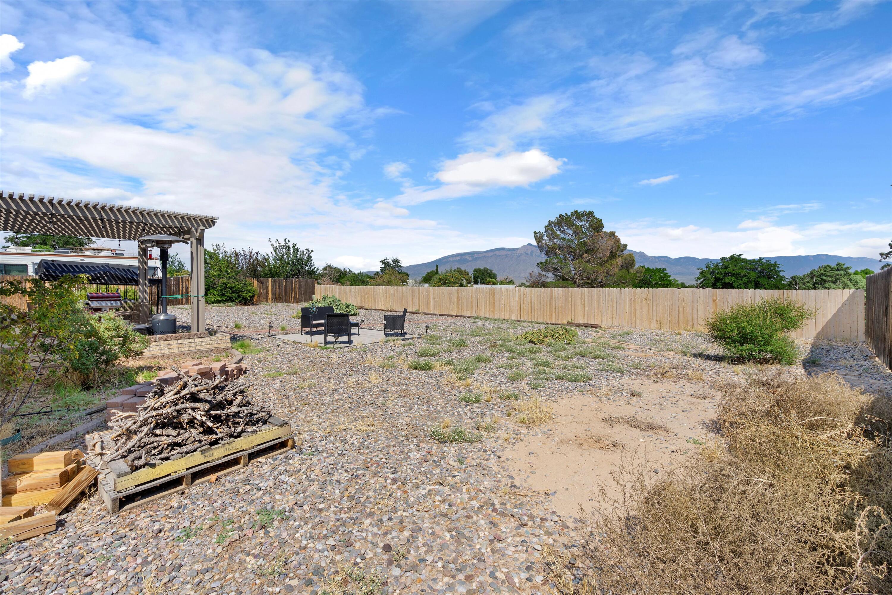 406 Las Marias Drive SE