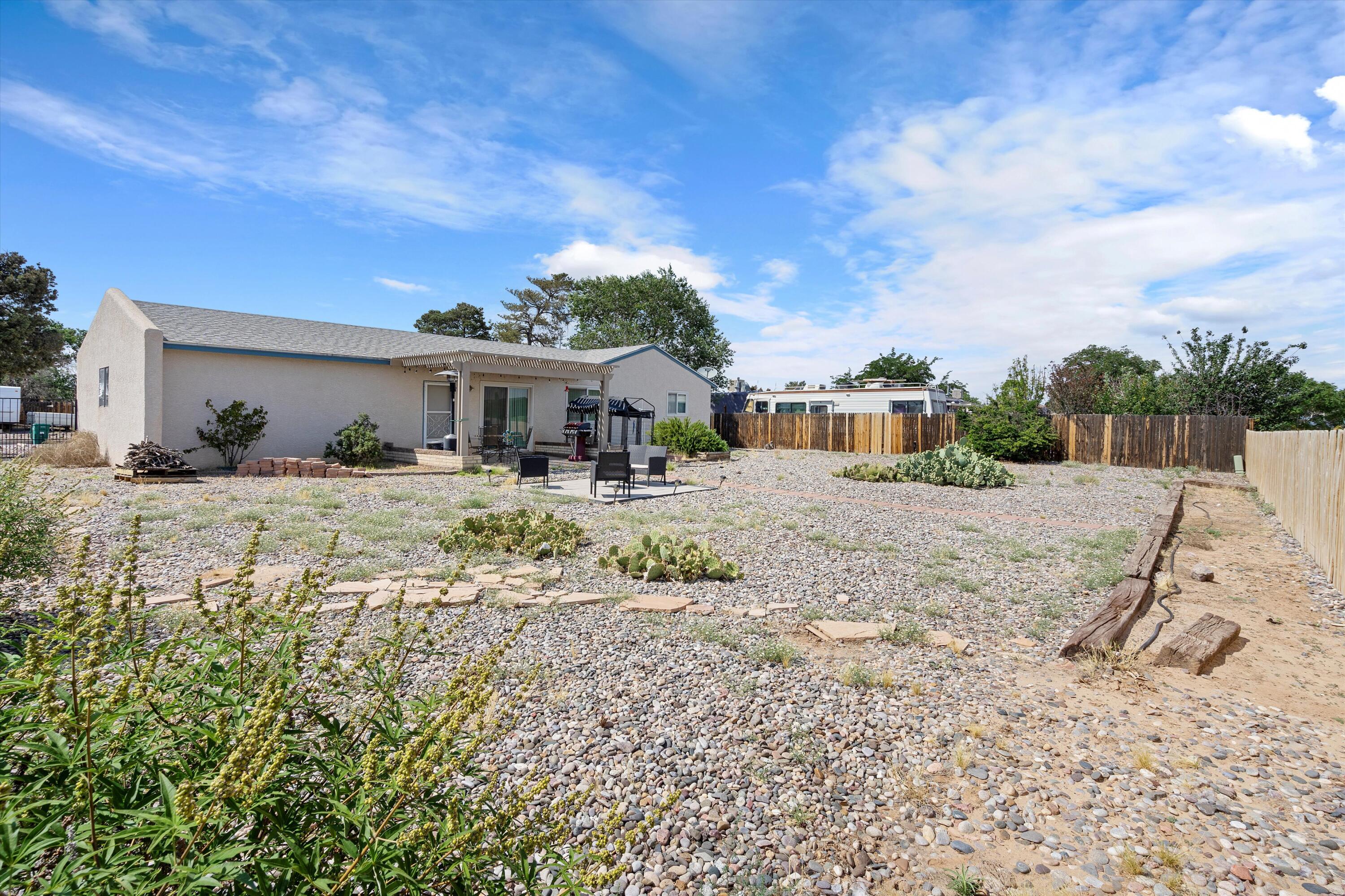 406 Las Marias Drive SE