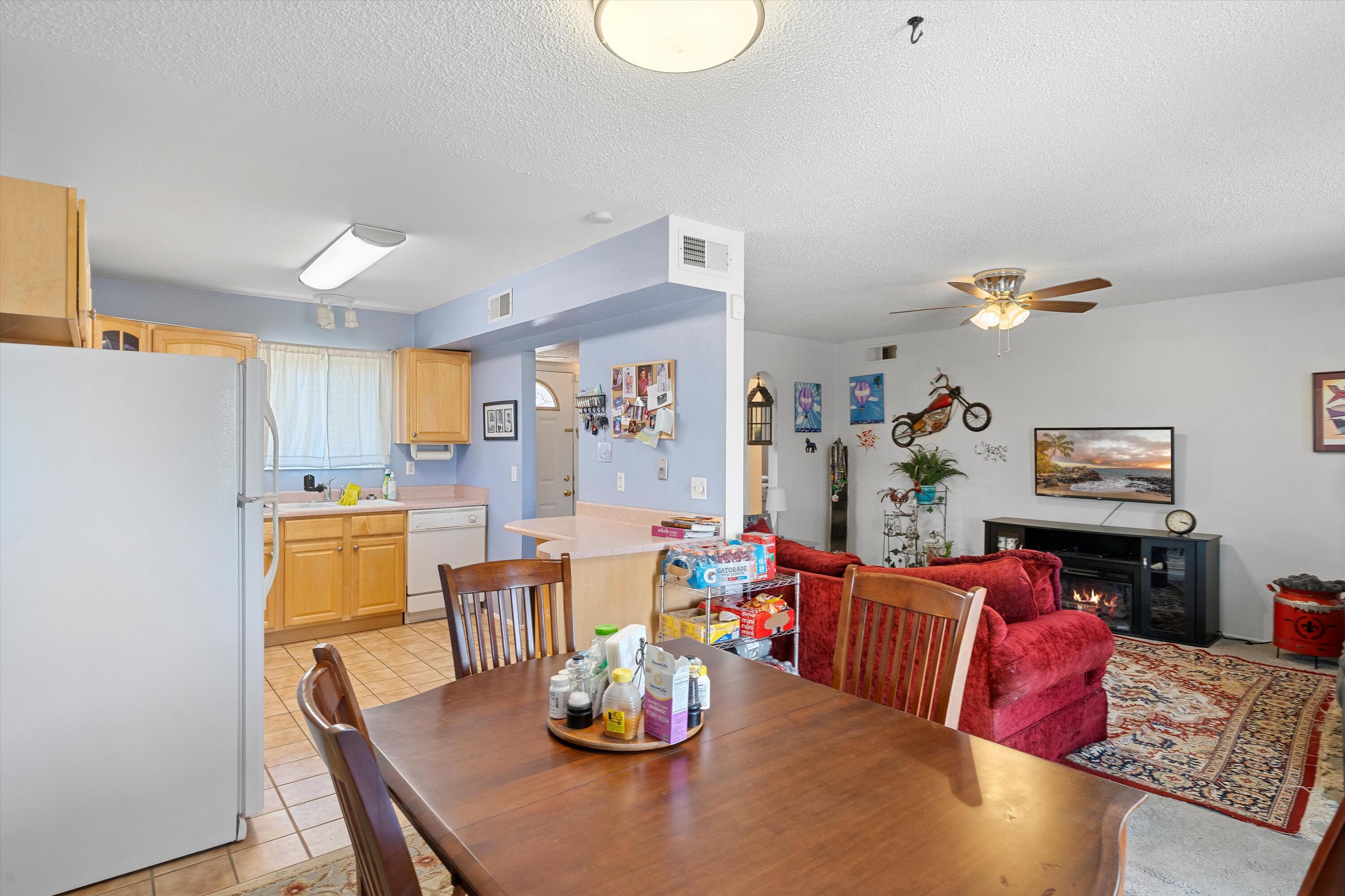 406 Las Marias Drive SE