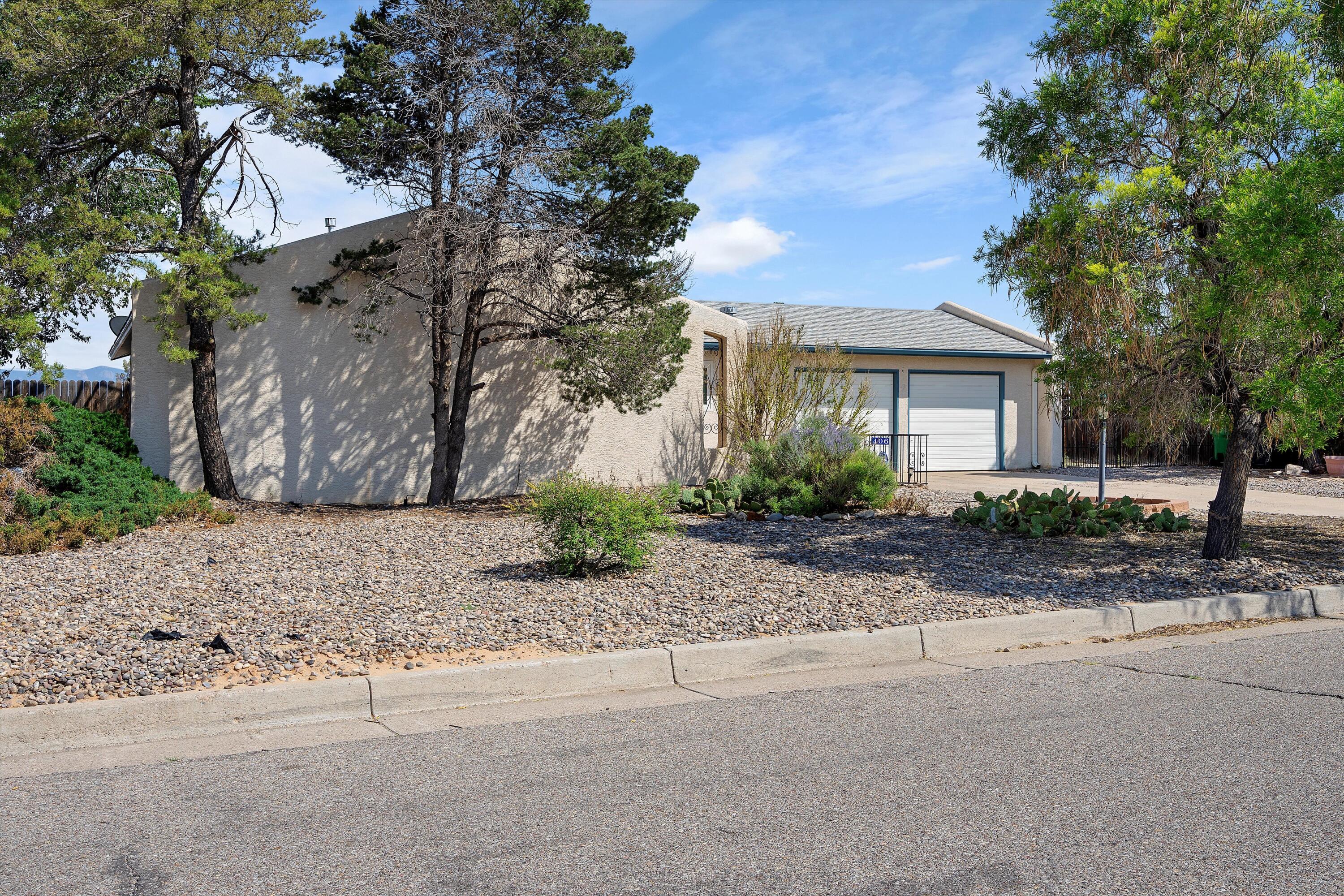 406 Las Marias Drive SE