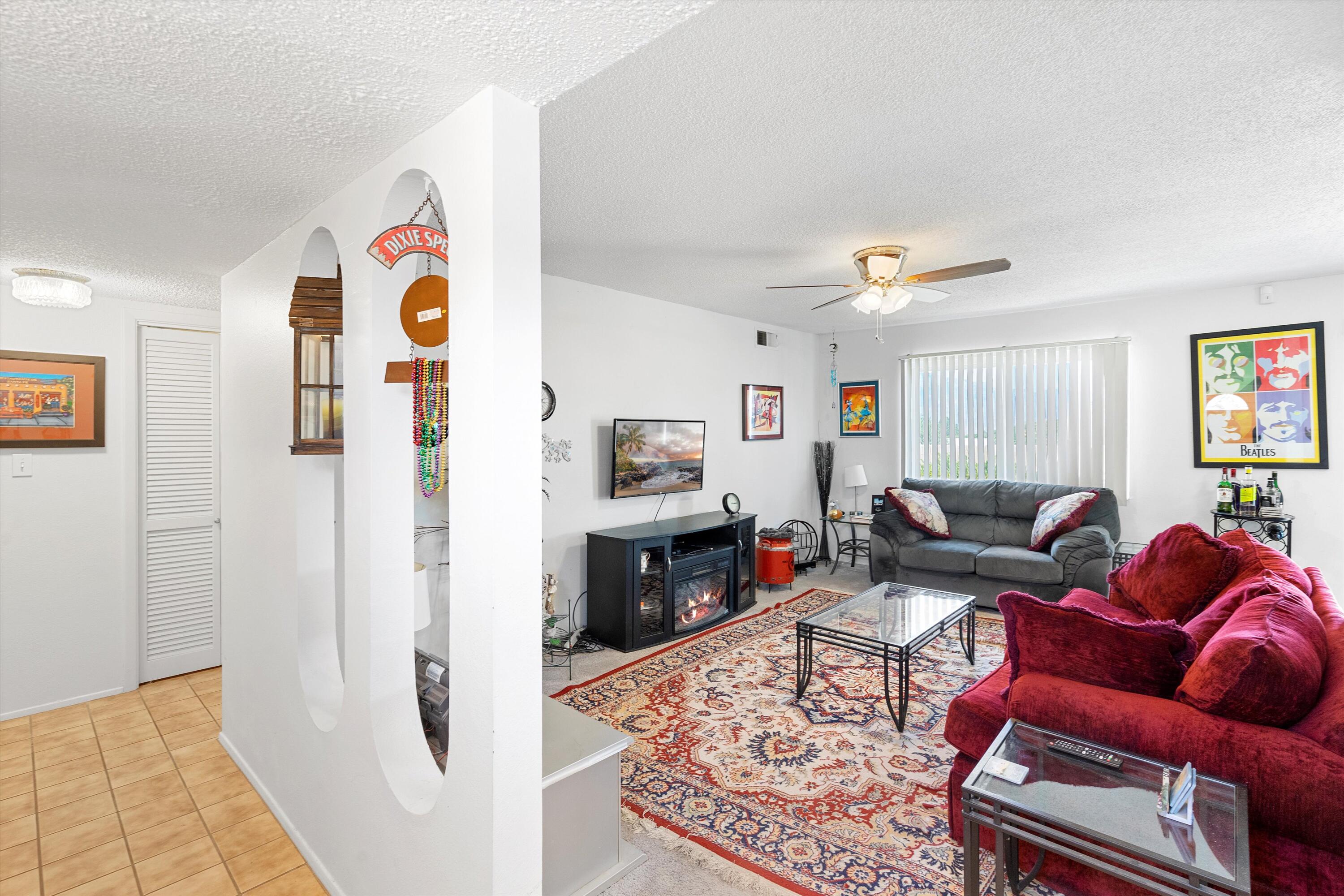 406 Las Marias Drive SE