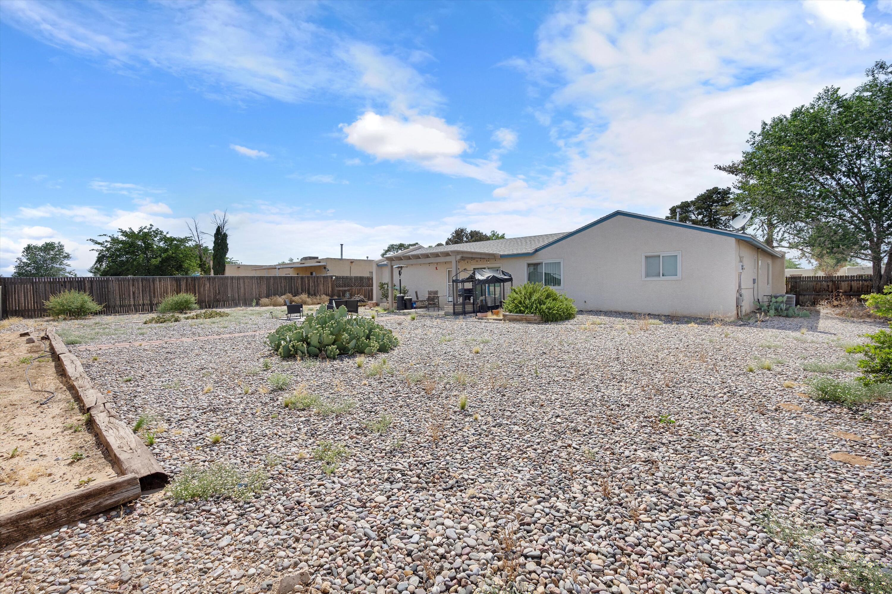 406 Las Marias Drive SE