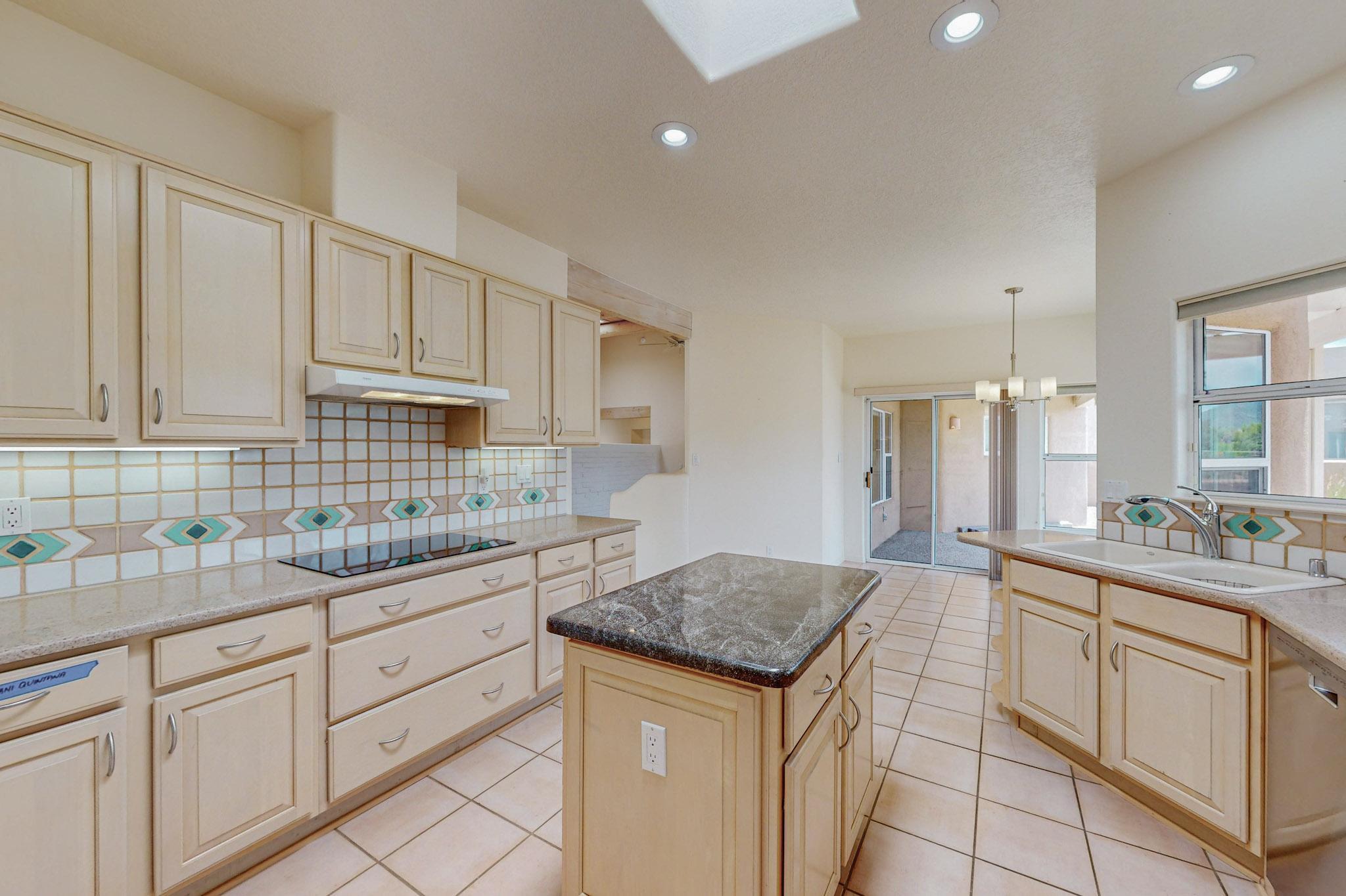 8203 Indigo Court NE