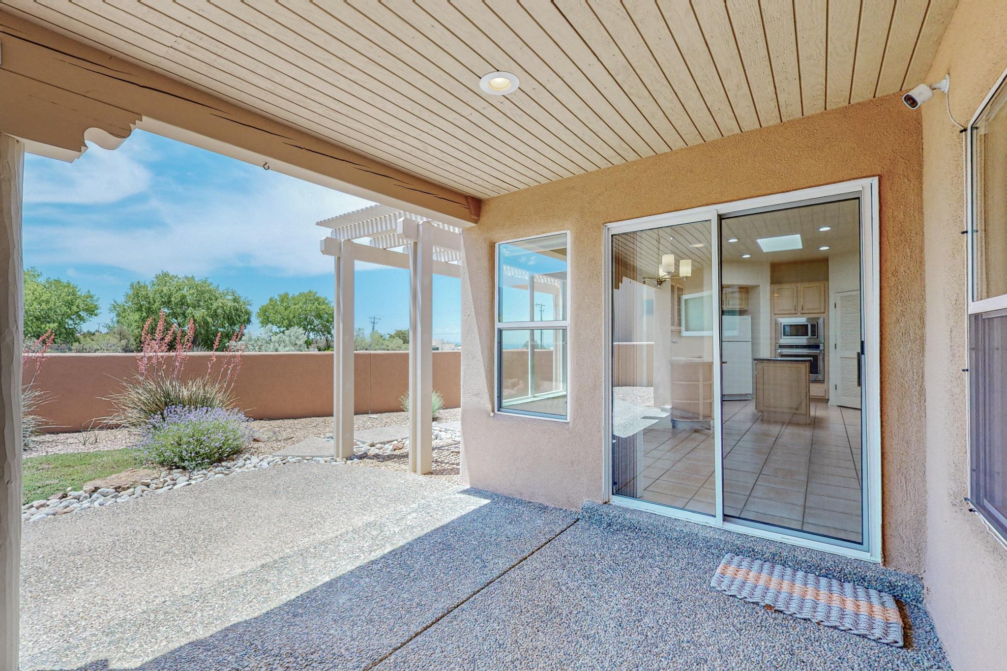 8203 Indigo Court NE