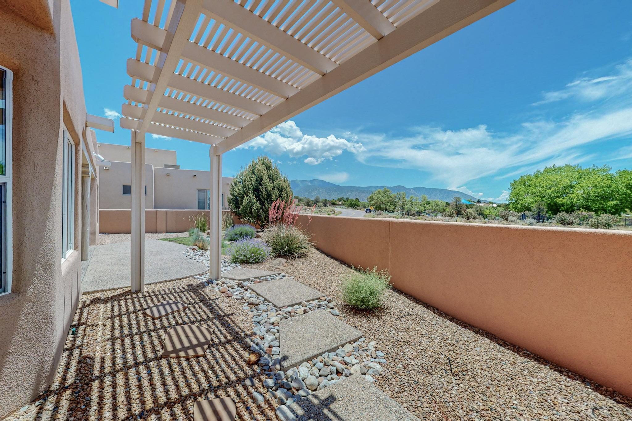 8203 Indigo Court NE