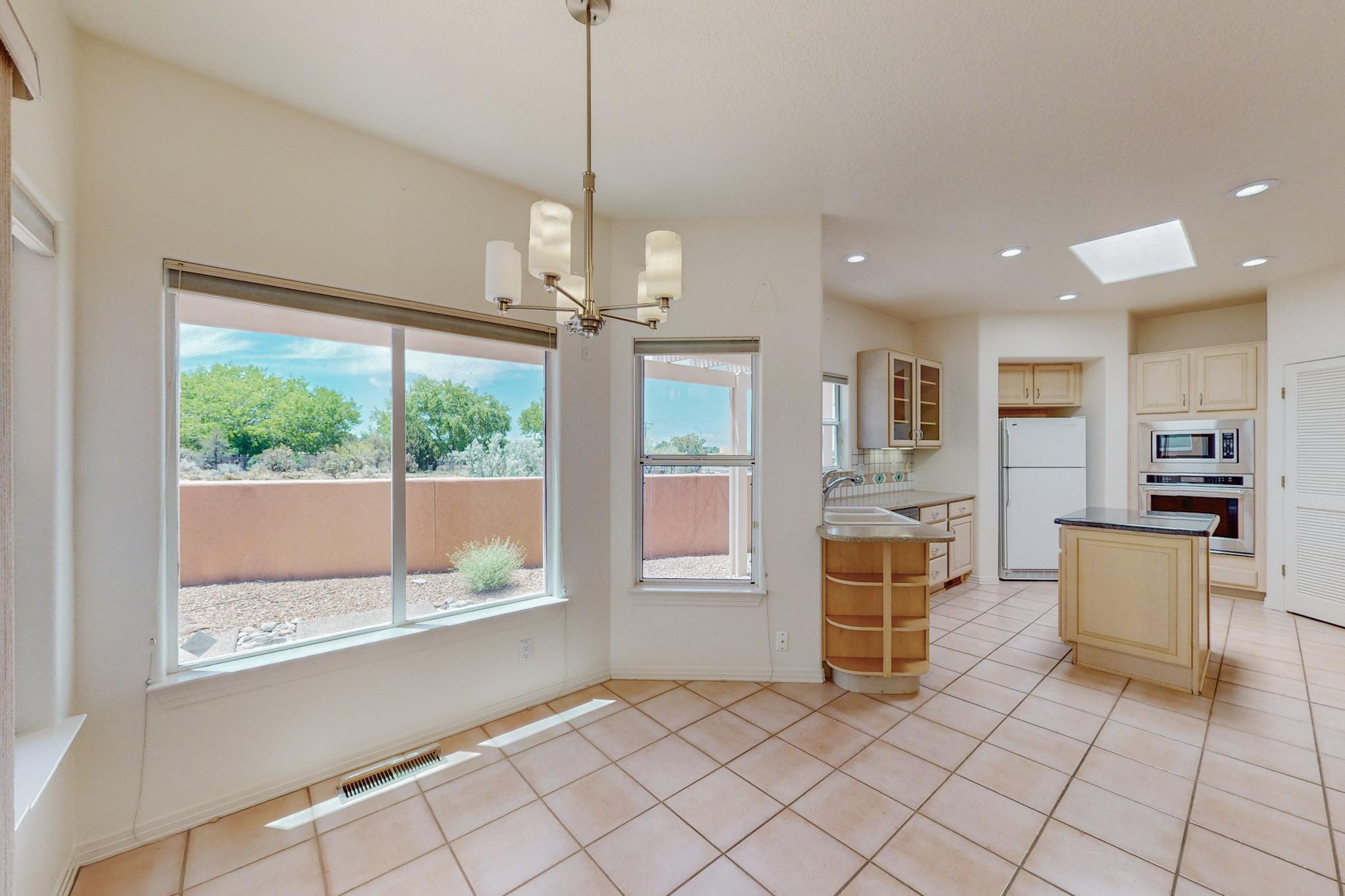 8203 Indigo Court NE