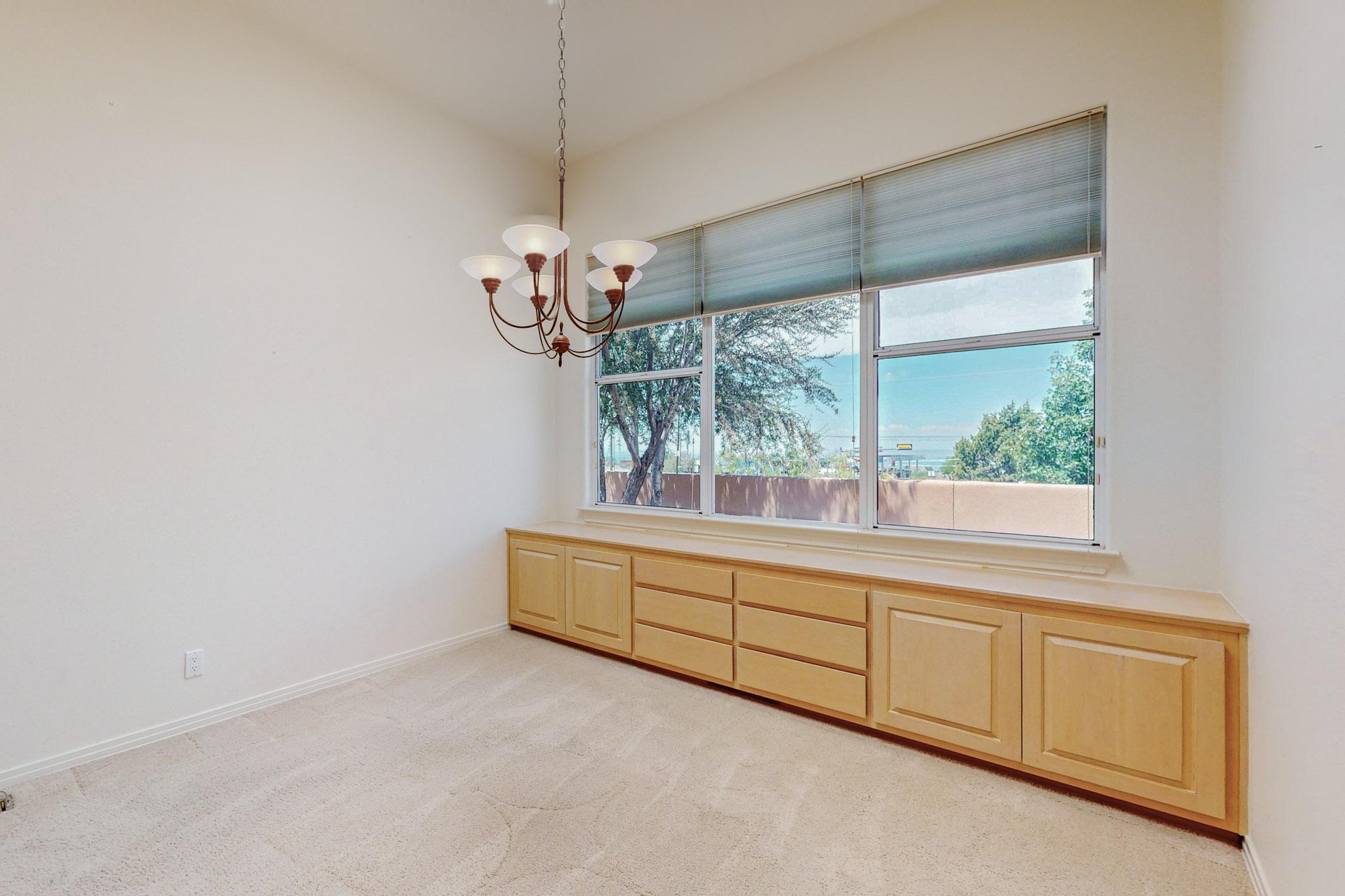 8203 Indigo Court NE